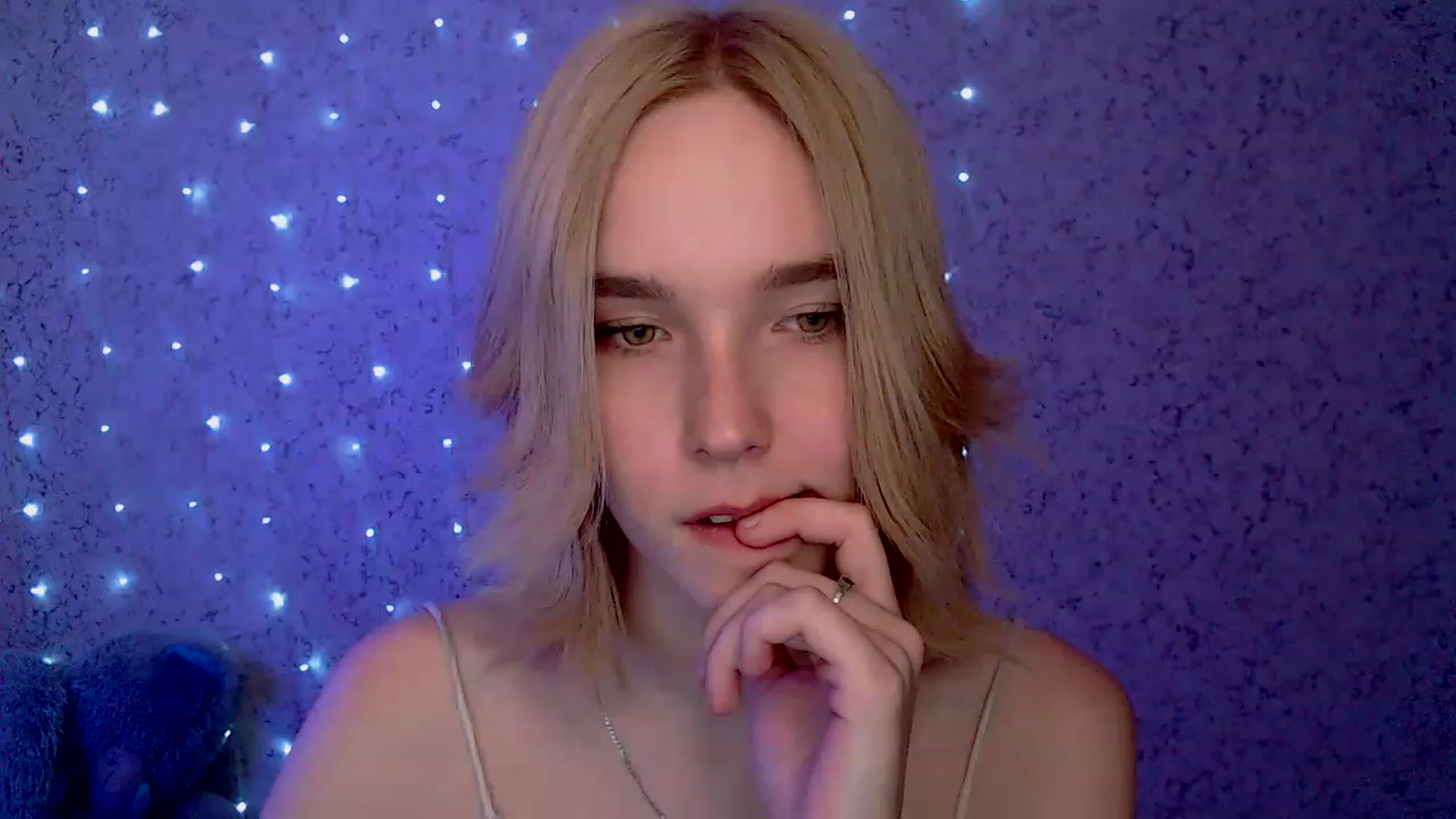 Gallery image thumbnail from EvaRockStar's myfreecams stream on, 01/17/2023, 16:43 image 19 of 20