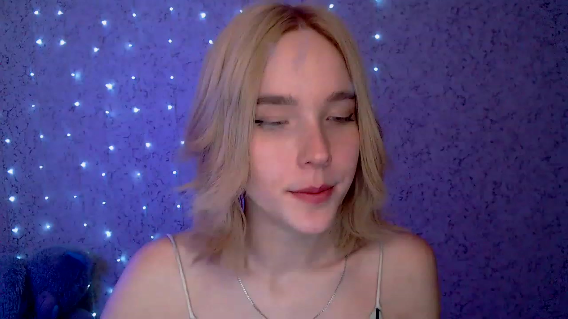 Gallery image thumbnail from EvaRockStar's myfreecams stream on, 01/17/2023, 16:43 image 18 of 20