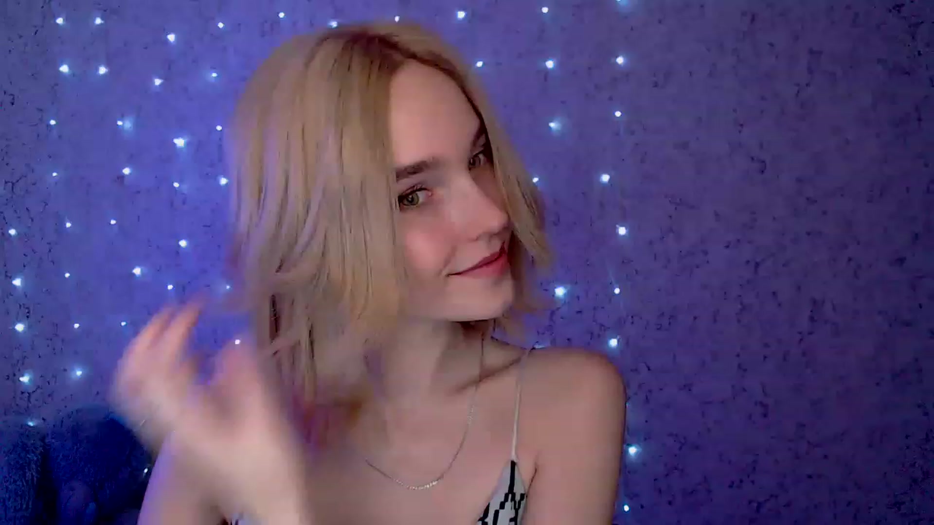 Gallery image thumbnail from EvaRockStar's myfreecams stream on, 01/17/2023, 16:43 image 11 of 20