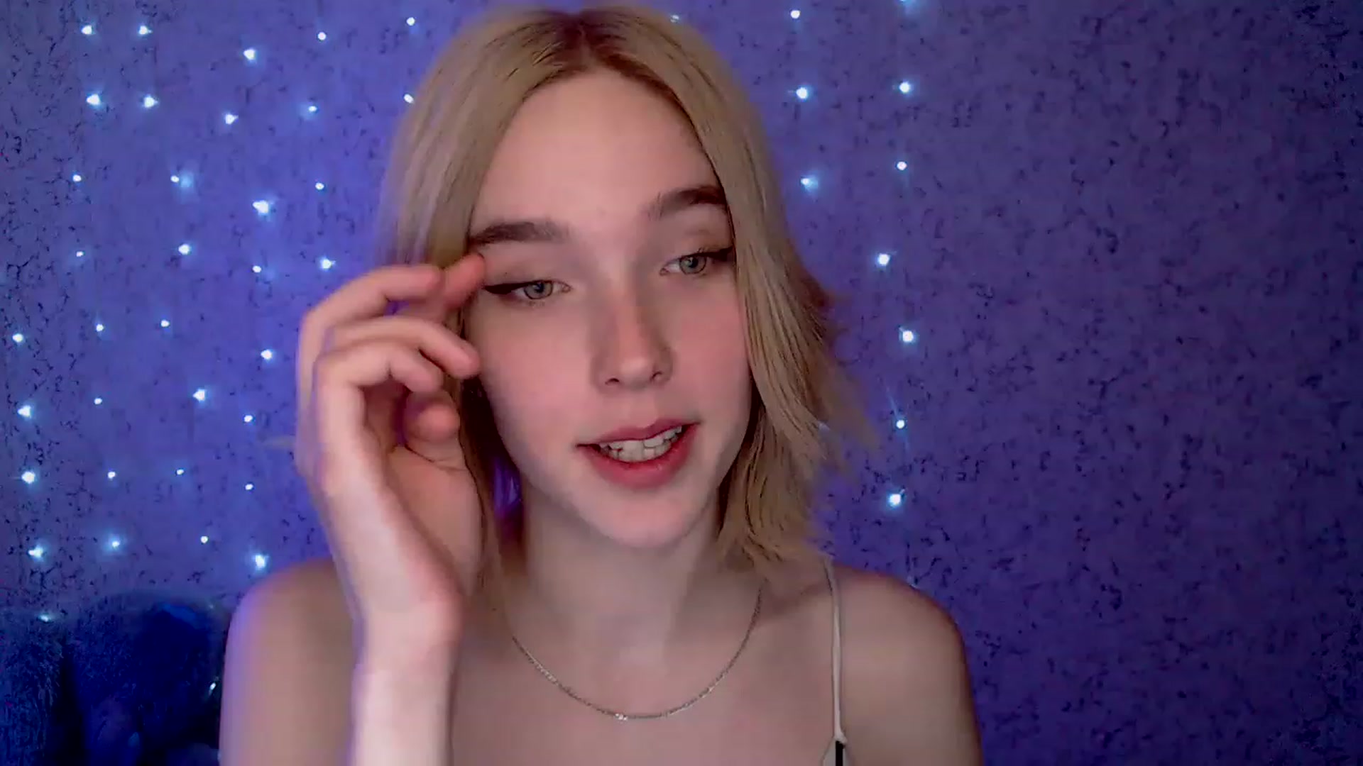 Gallery image thumbnail from EvaRockStar's myfreecams stream on, 01/17/2023, 16:57 image 10 of 20