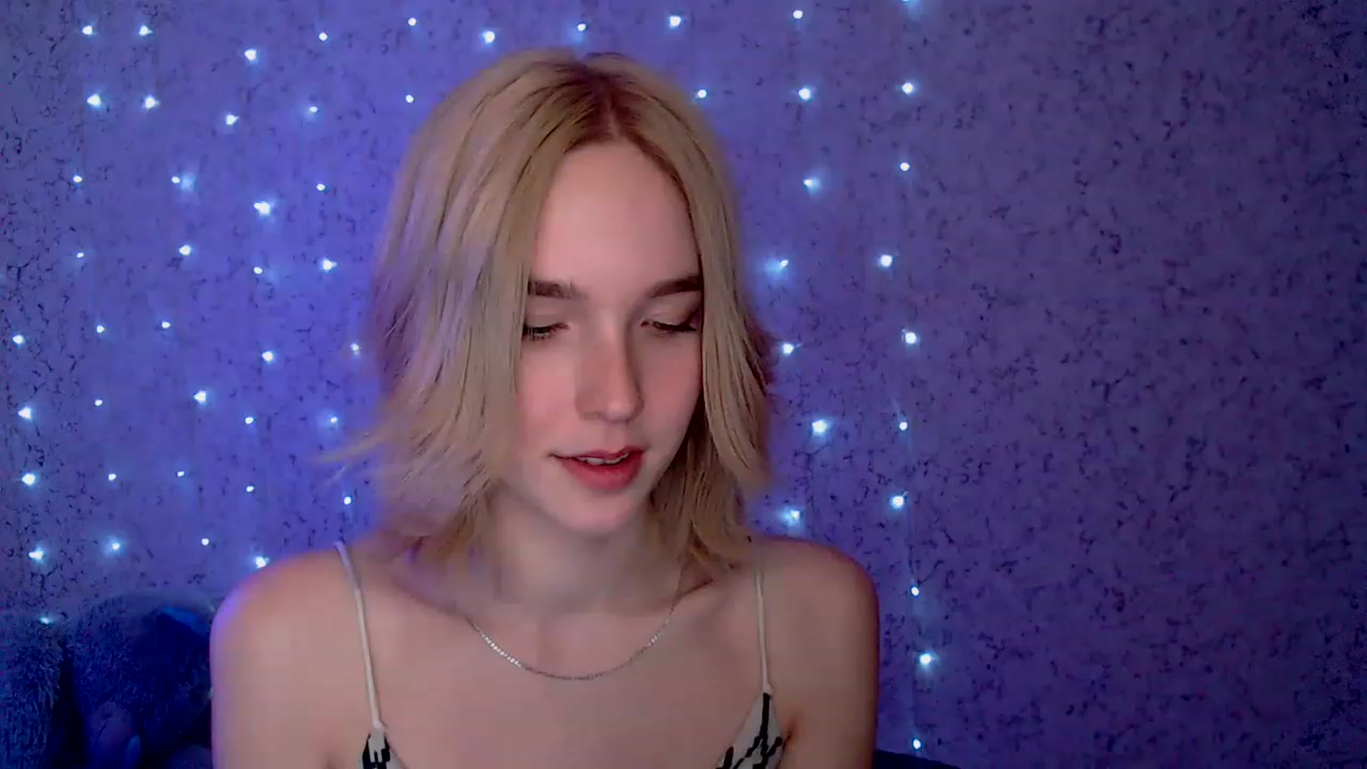 Gallery image thumbnail from EvaRockStar's myfreecams stream on, 01/17/2023, 16:57 image 6 of 20