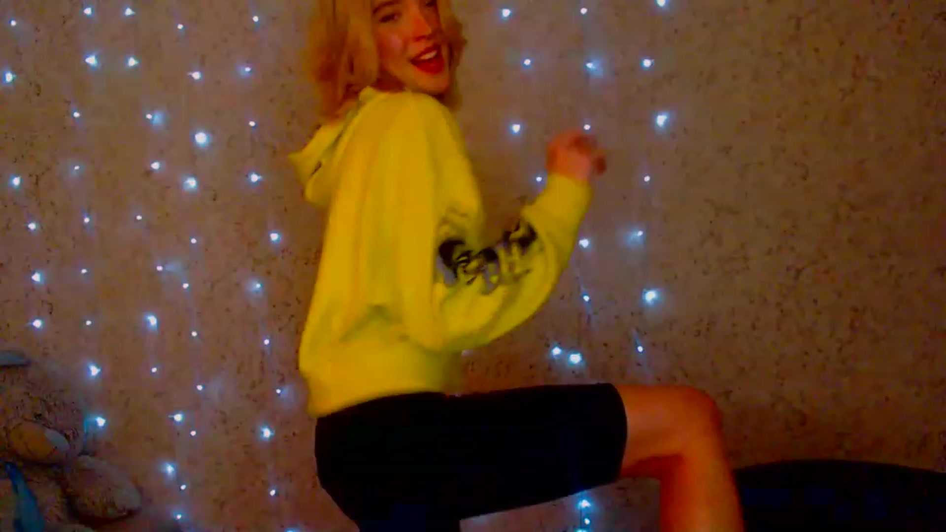 Gallery image thumbnail from EvaRockStar's myfreecams stream on, 01/18/2023, 17:18 image 4 of 20