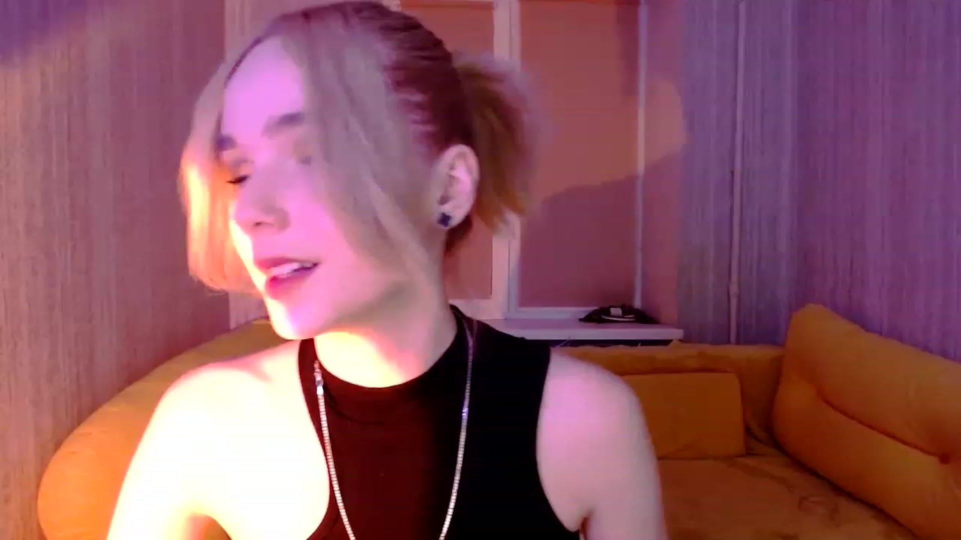 Gallery image thumbnail from EvaRockStar's myfreecams stream on, 01/19/2023, 16:19 image 1 of 20