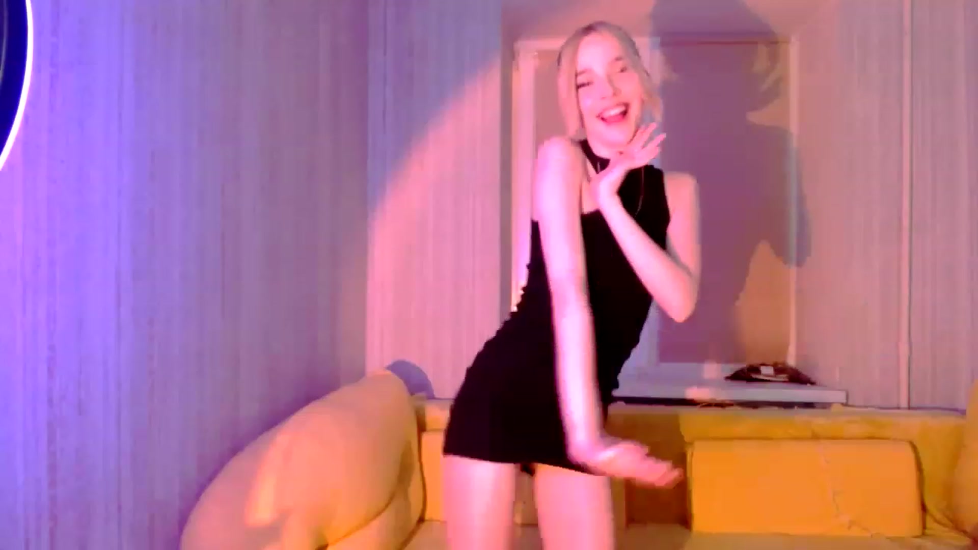 Gallery image thumbnail from EvaRockStar's myfreecams stream on, 01/19/2023, 16:19 image 14 of 20
