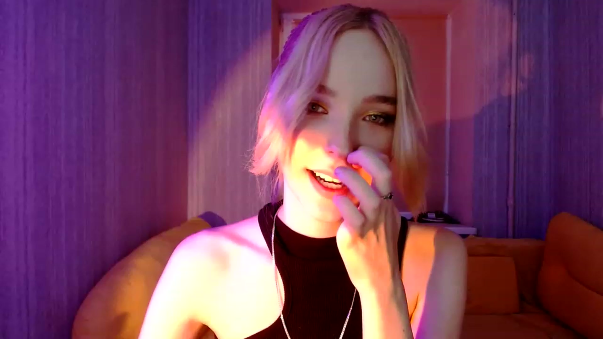 Gallery image thumbnail from EvaRockStar's myfreecams stream on, 01/19/2023, 16:19 image 20 of 20