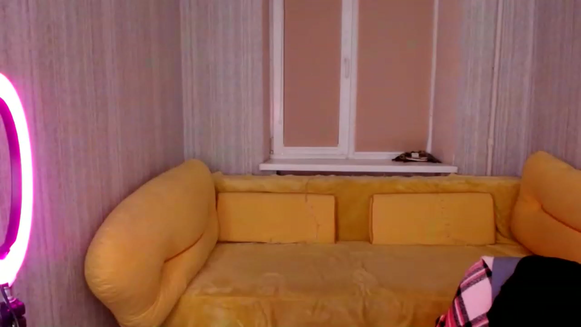 Gallery image thumbnail from EvaRockStar's myfreecams stream on, 01/19/2023, 18:59 image 10 of 20