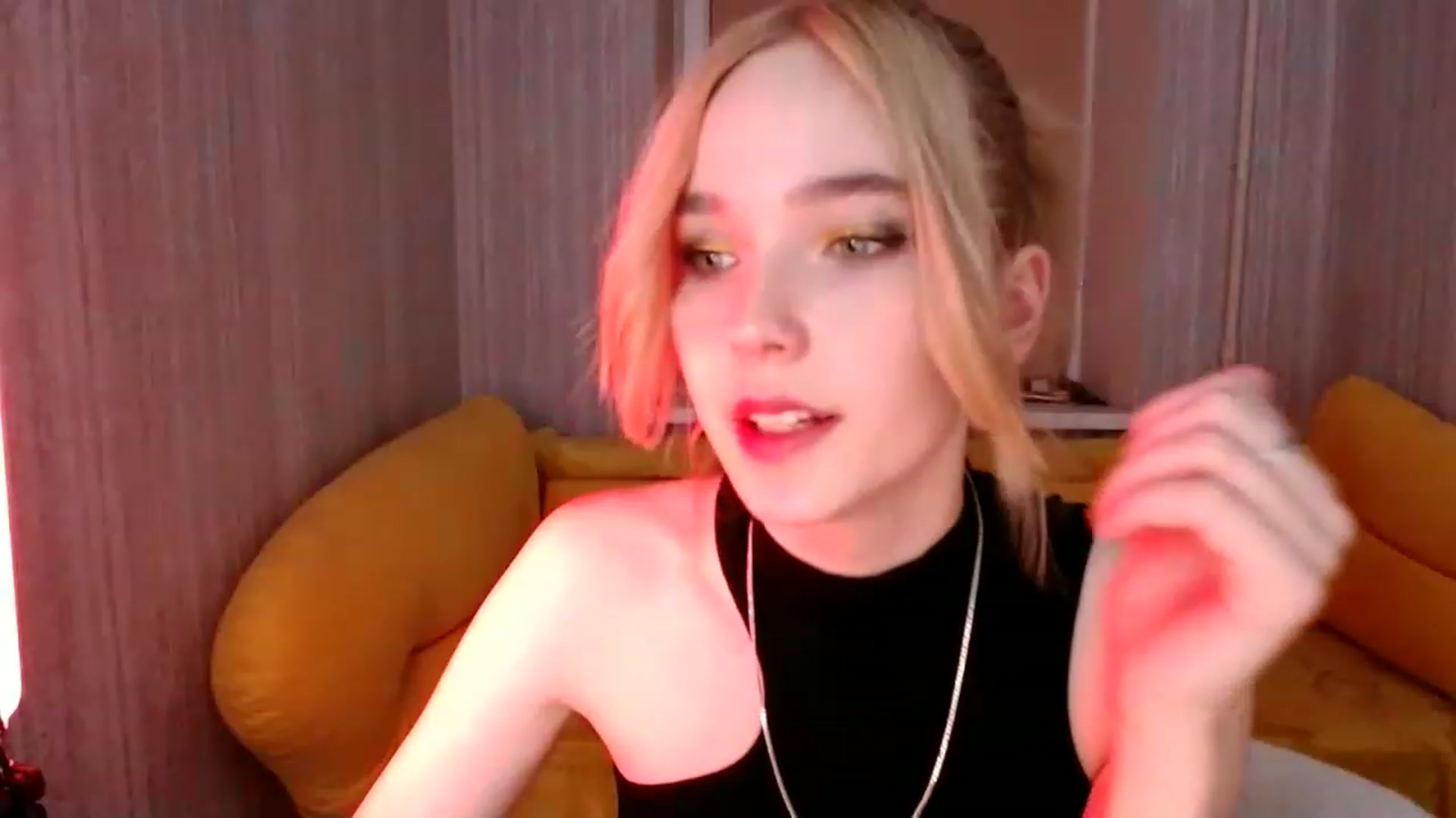 Gallery image thumbnail from EvaRockStar's myfreecams stream on, 01/19/2023, 18:59 image 2 of 20