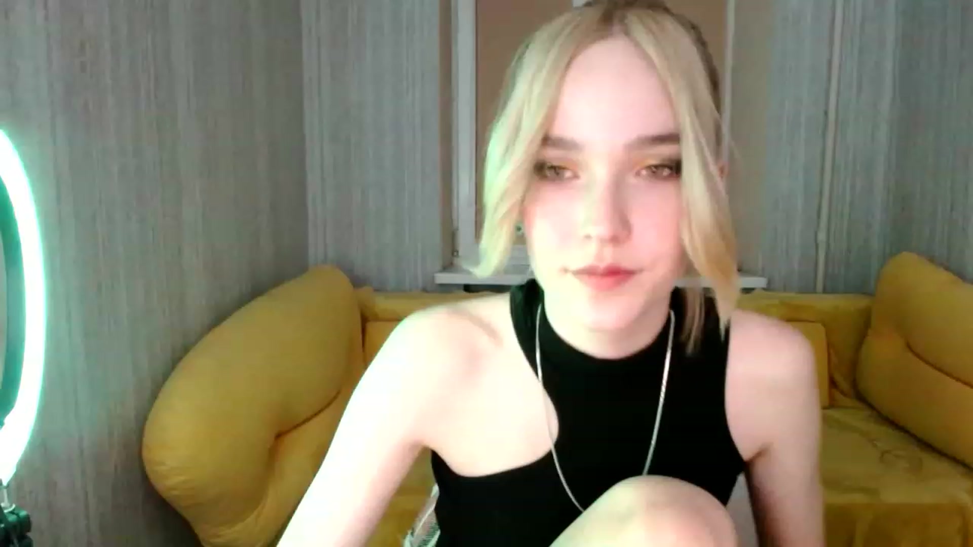 Gallery image thumbnail from EvaRockStar's myfreecams stream on, 01/19/2023, 18:59 image 17 of 20