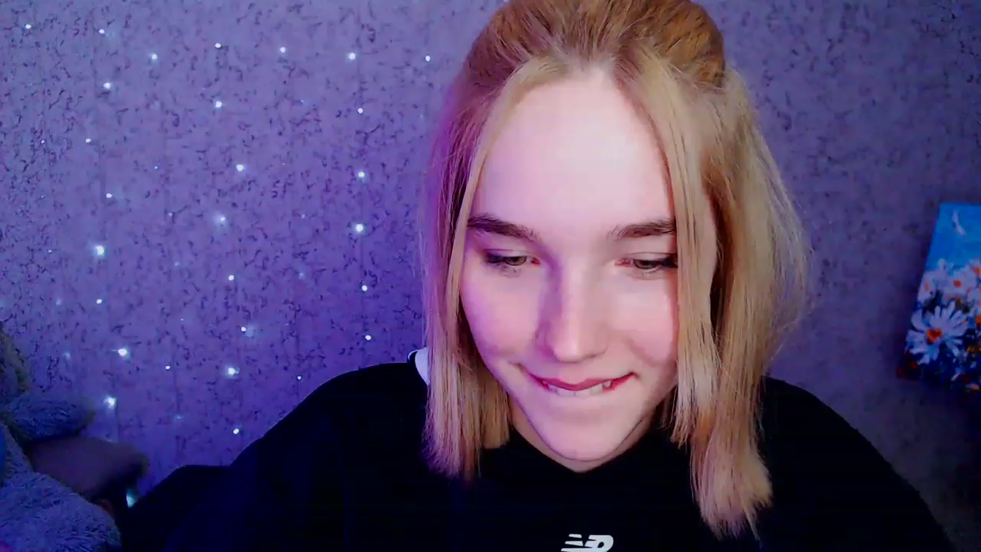 Gallery image thumbnail from EvaRockStar's myfreecams stream on, 01/23/2023, 02:25 image 15 of 20