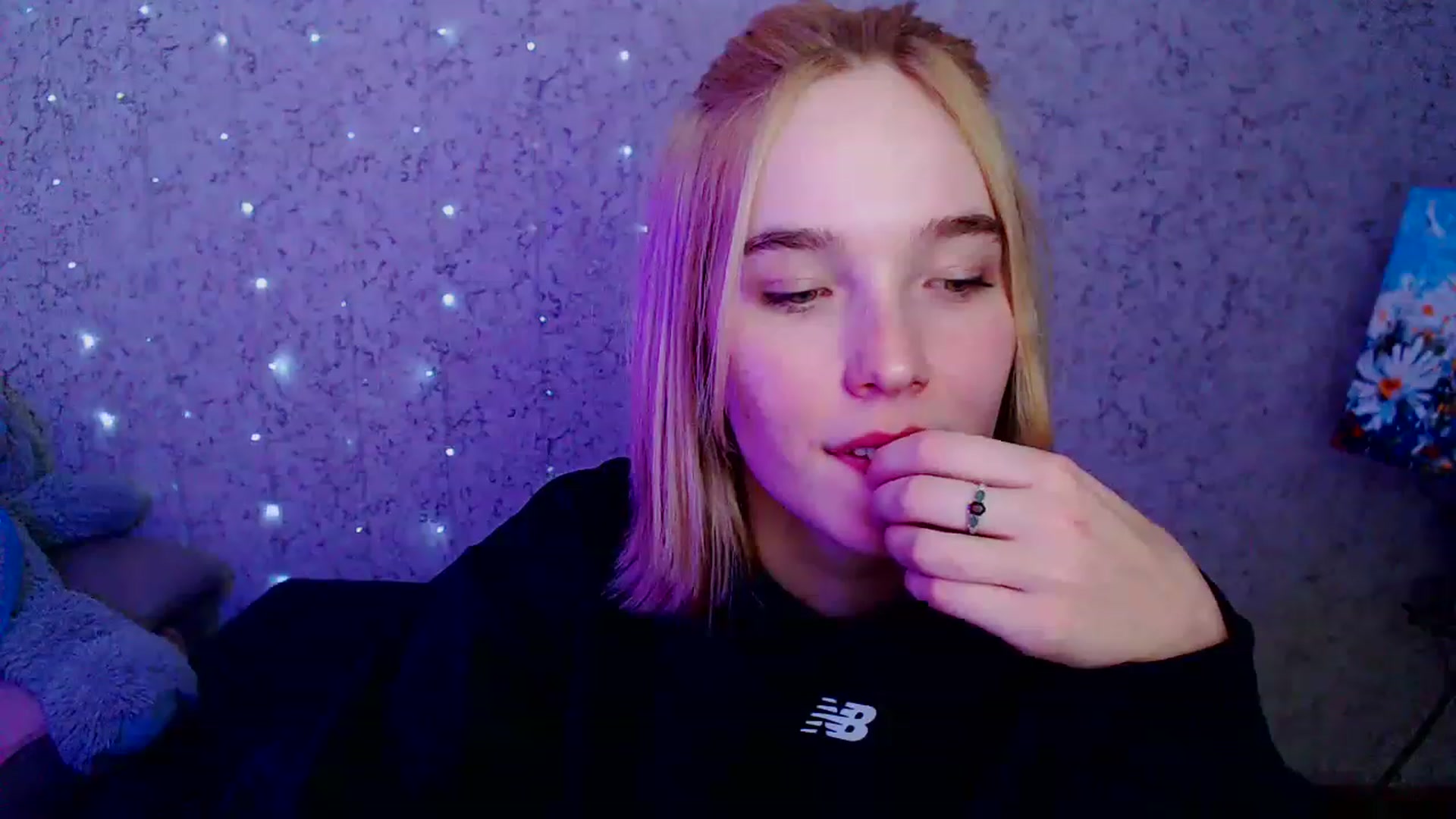 Gallery image thumbnail from EvaRockStar's myfreecams stream on, 01/23/2023, 02:25 image 2 of 20