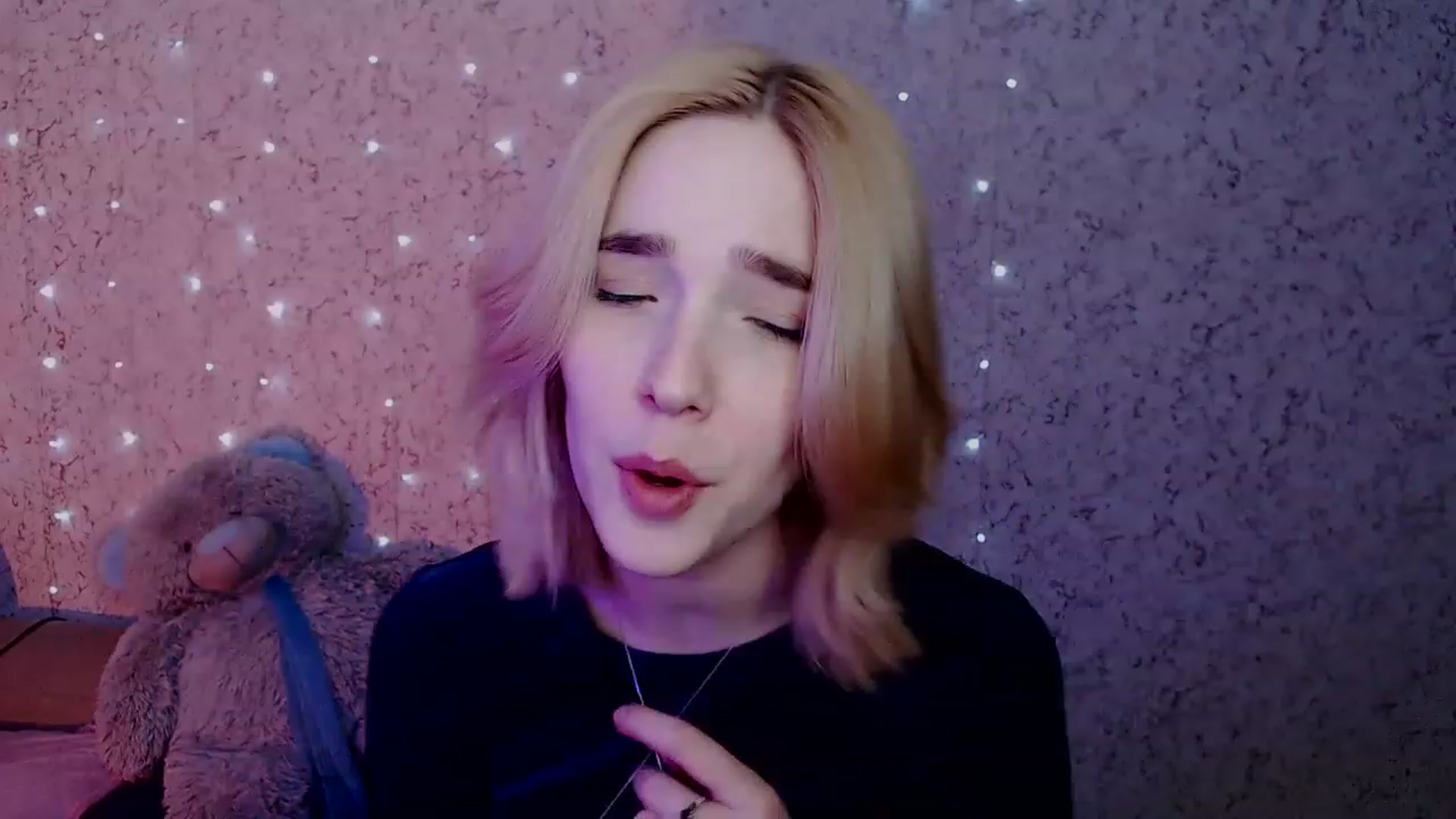 Gallery image thumbnail from EvaRockStar's myfreecams stream on, 01/28/2023, 16:50 image 6 of 20
