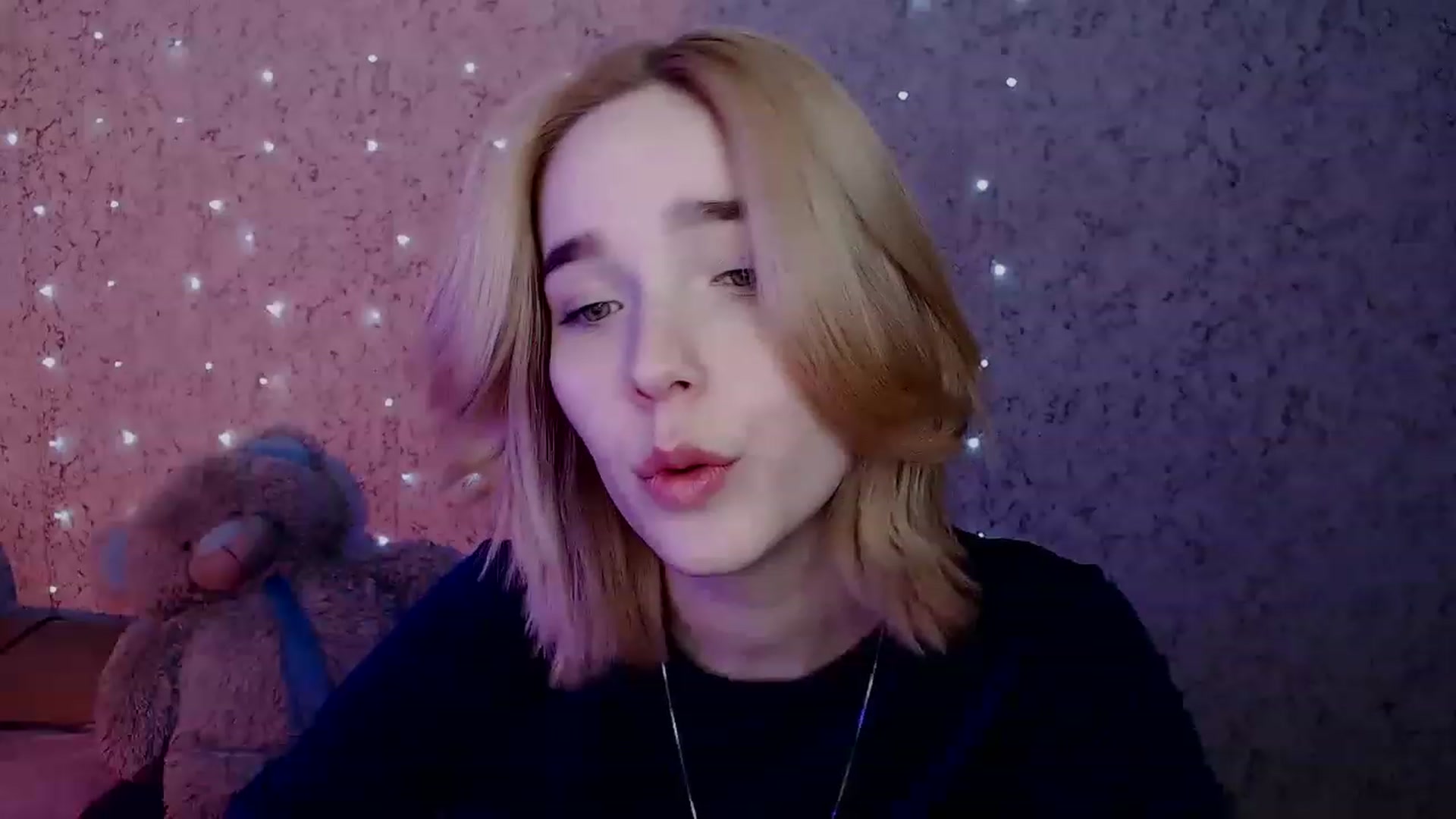 Gallery image thumbnail from EvaRockStar's myfreecams stream on, 01/28/2023, 16:50 image 5 of 20