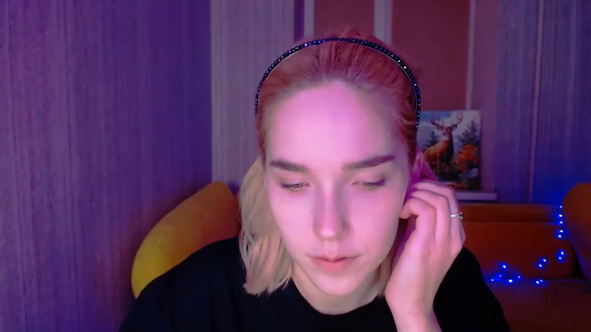 Gallery image thumbnail from EvaRockStar's myfreecams stream on, 02/04/2023, 17:47 image 9 of 20