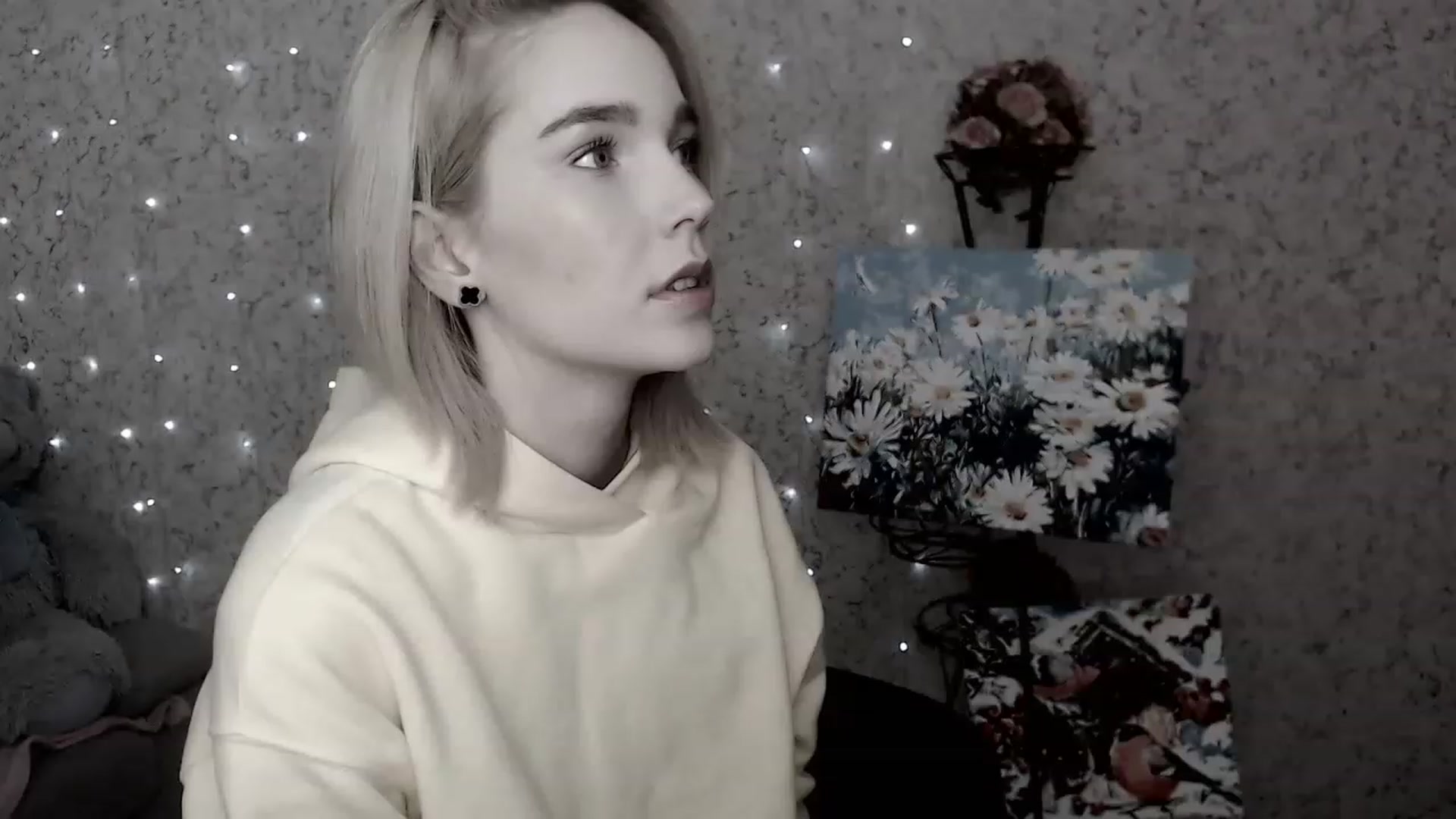 Gallery image thumbnail from EvaRockStar's myfreecams stream on, 02/12/2023, 13:20 image 5 of 20