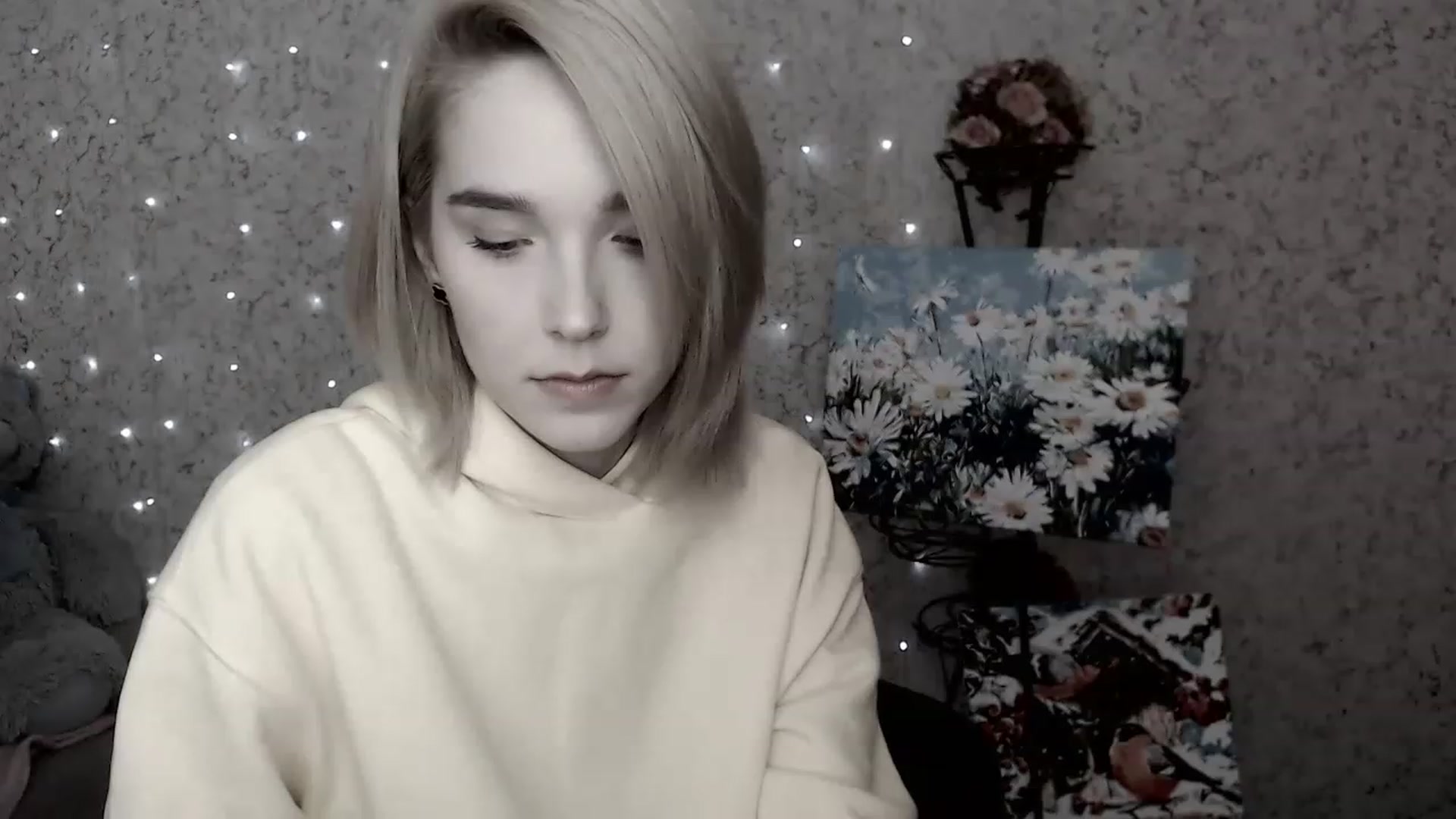 Gallery image thumbnail from EvaRockStar's myfreecams stream on, 02/12/2023, 13:20 image 6 of 20