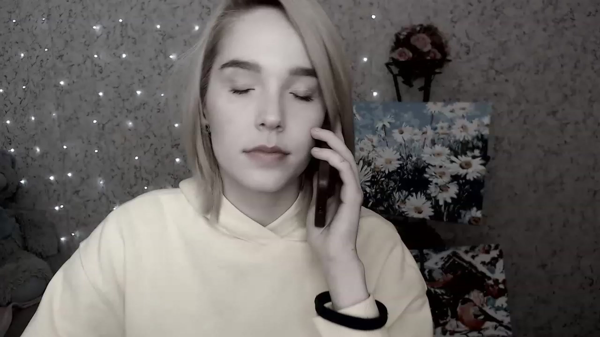 Gallery image thumbnail from EvaRockStar's myfreecams stream on, 02/12/2023, 13:20 image 9 of 20
