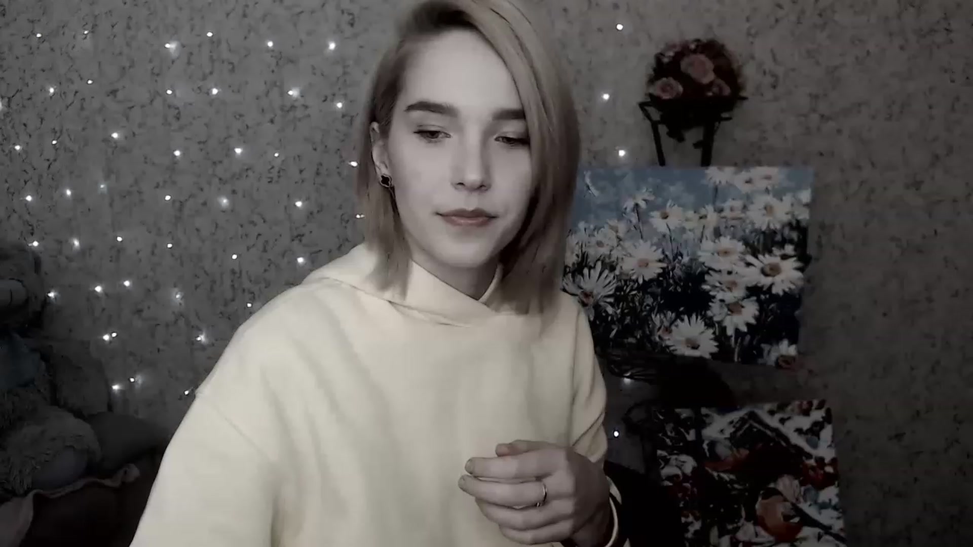 Gallery image thumbnail from EvaRockStar's myfreecams stream on, 02/12/2023, 13:20 image 3 of 20