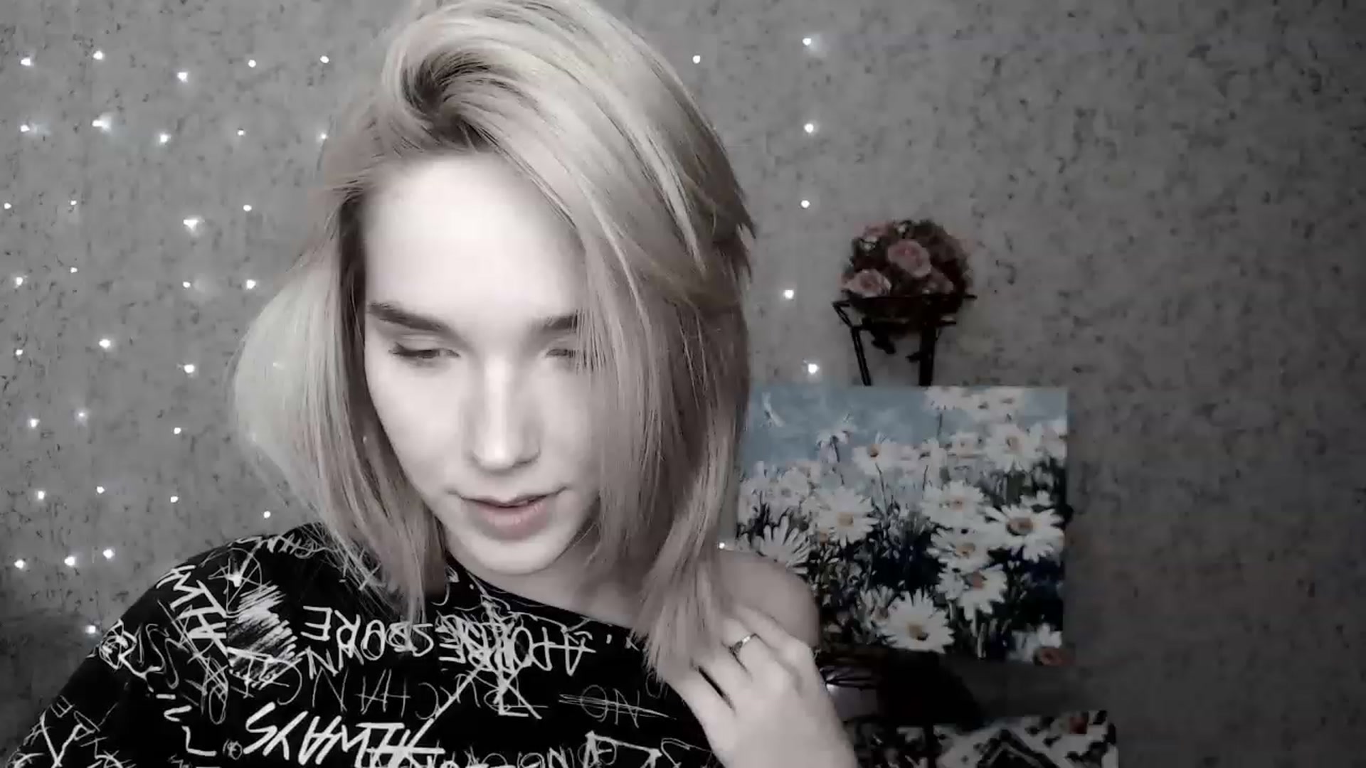 Gallery image thumbnail from EvaRockStar's myfreecams stream on, 02/12/2023, 15:12 image 15 of 20