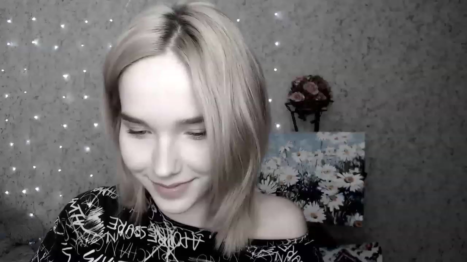 Gallery image thumbnail from EvaRockStar's myfreecams stream on, 02/12/2023, 15:12 image 12 of 20