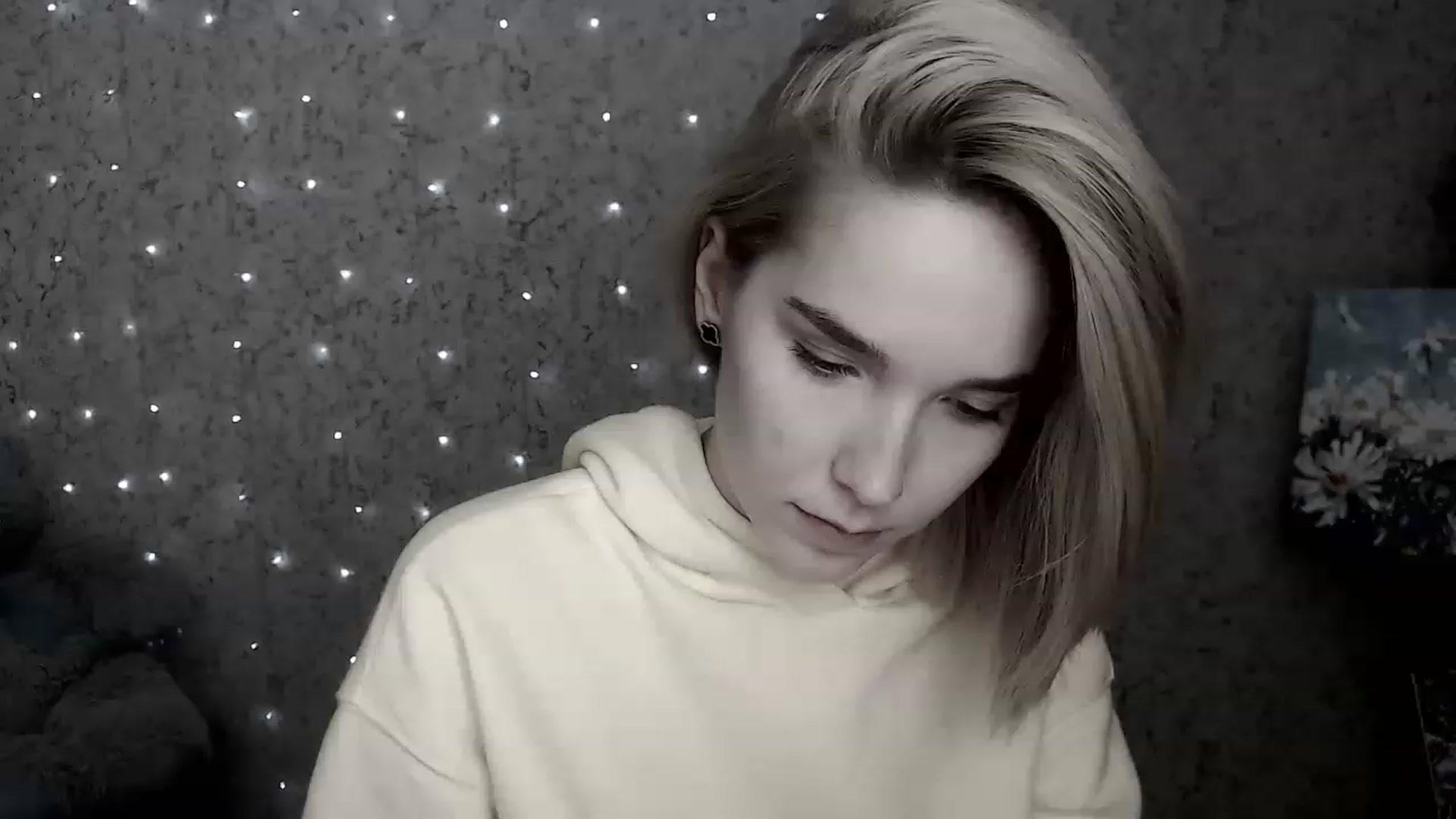 Gallery image thumbnail from EvaRockStar's myfreecams stream on, 02/12/2023, 17:29 image 20 of 20