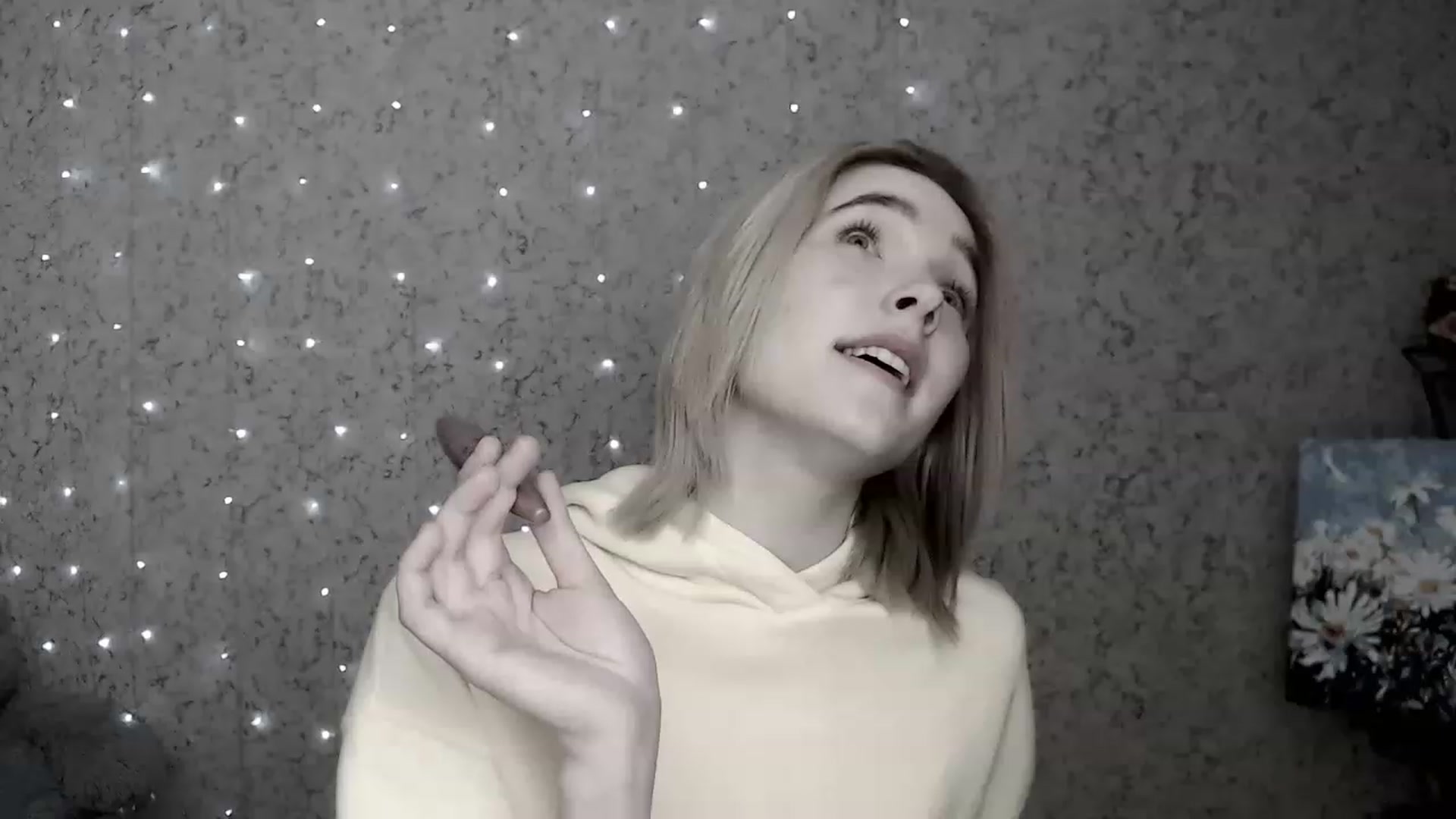 Gallery image thumbnail from EvaRockStar's myfreecams stream on, 02/12/2023, 17:29 image 15 of 20