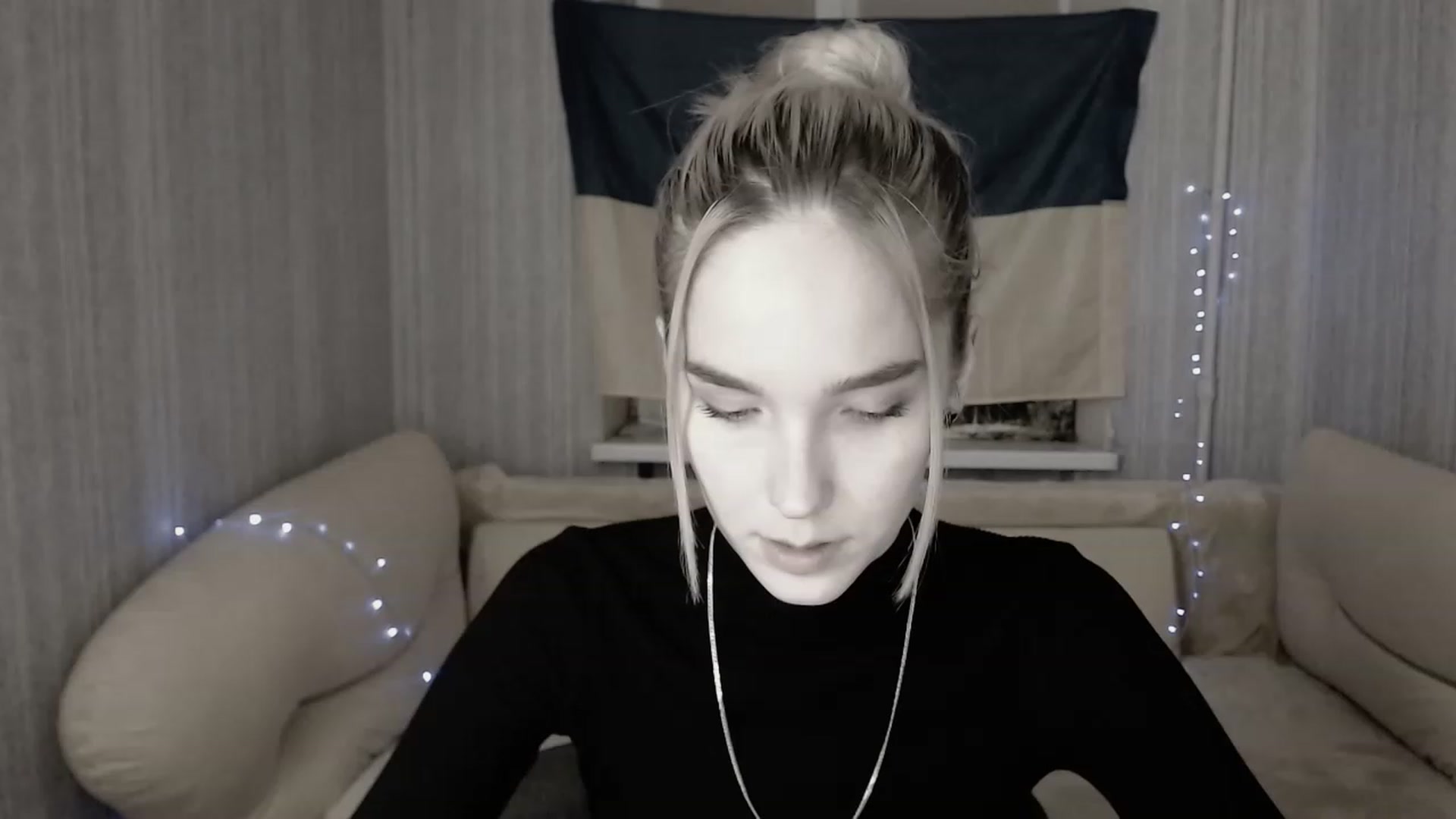 Gallery image thumbnail from EvaRockStar's myfreecams stream on, 03/13/2023, 17:14 image 6 of 20