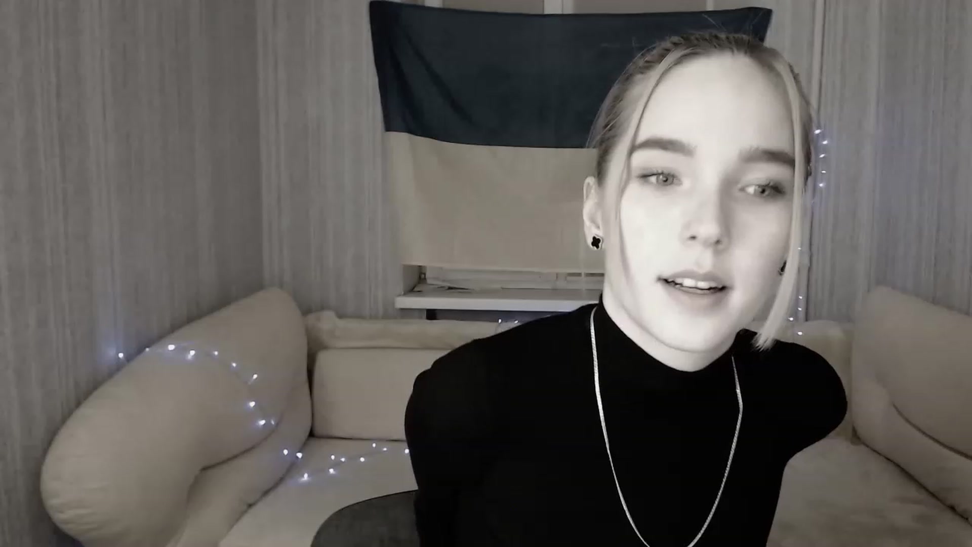 Gallery image thumbnail from EvaRockStar's myfreecams stream on, 03/13/2023, 17:14 image 8 of 20