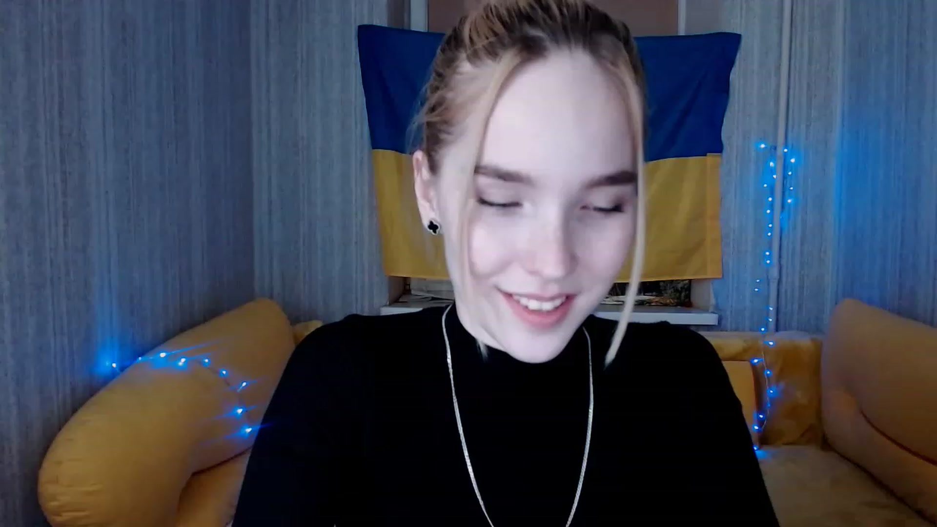 Gallery image thumbnail from EvaRockStar's myfreecams stream on, 03/13/2023, 19:09 image 12 of 20