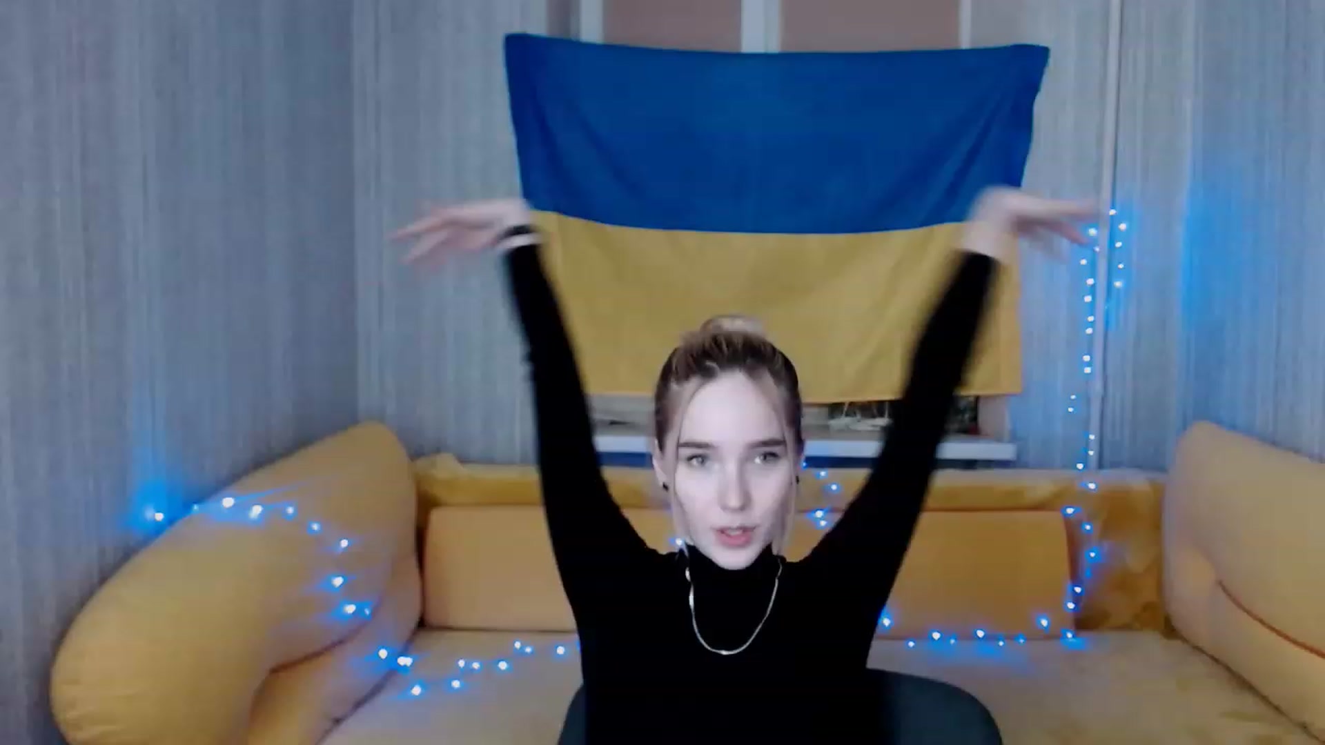 Gallery image thumbnail from EvaRockStar's myfreecams stream on, 03/13/2023, 19:09 image 14 of 20