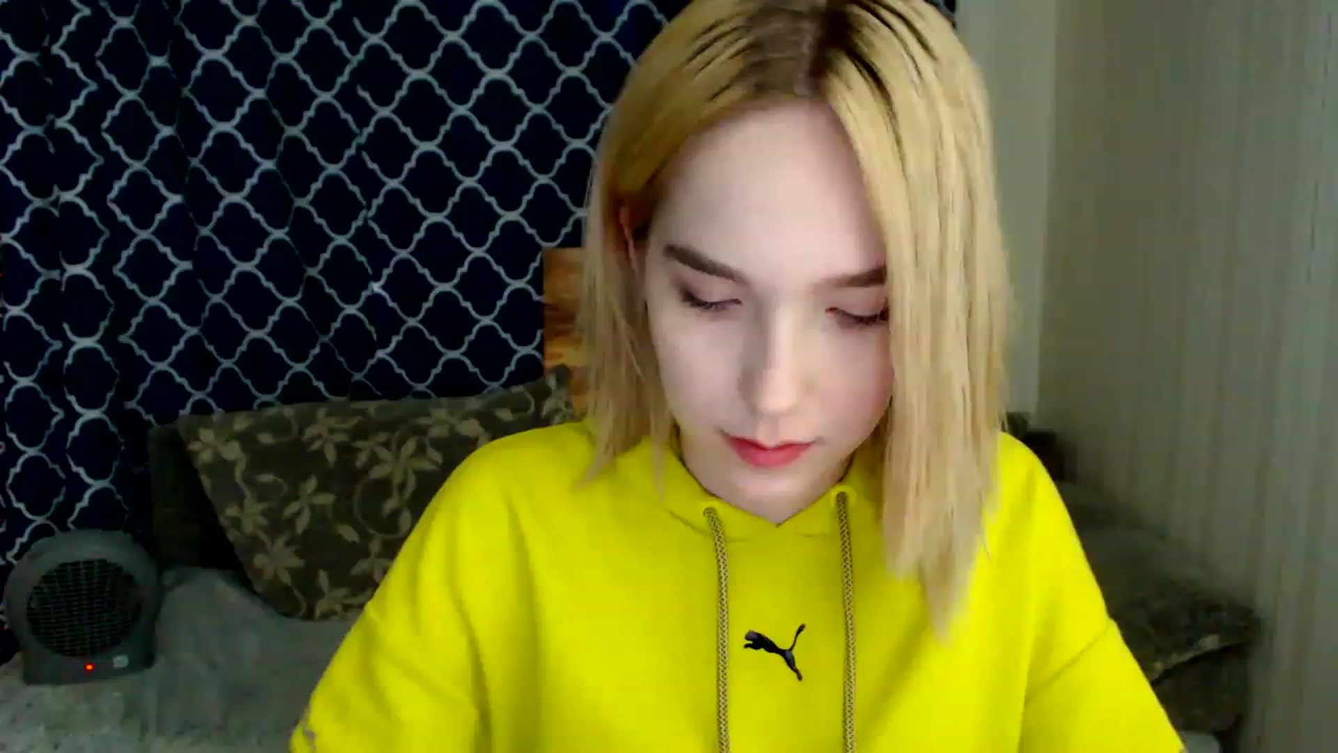 Gallery image thumbnail from EvaRockStar's myfreecams stream on, 03/16/2023, 09:53 image 18 of 20