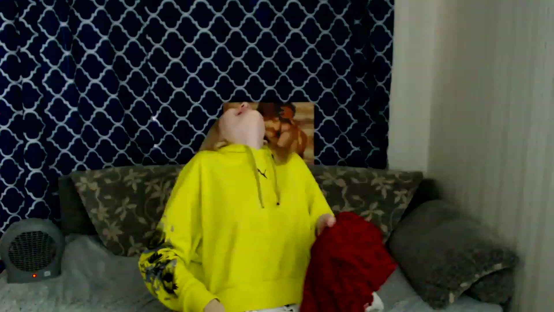 Gallery image thumbnail from EvaRockStar's myfreecams stream on, 03/16/2023, 10:28 image 2 of 20