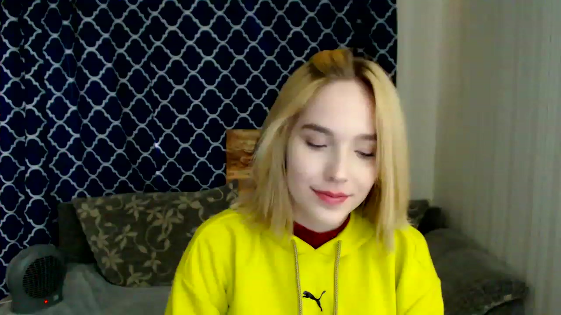 Gallery image thumbnail from EvaRockStar's myfreecams stream on, 03/16/2023, 10:28 image 7 of 20