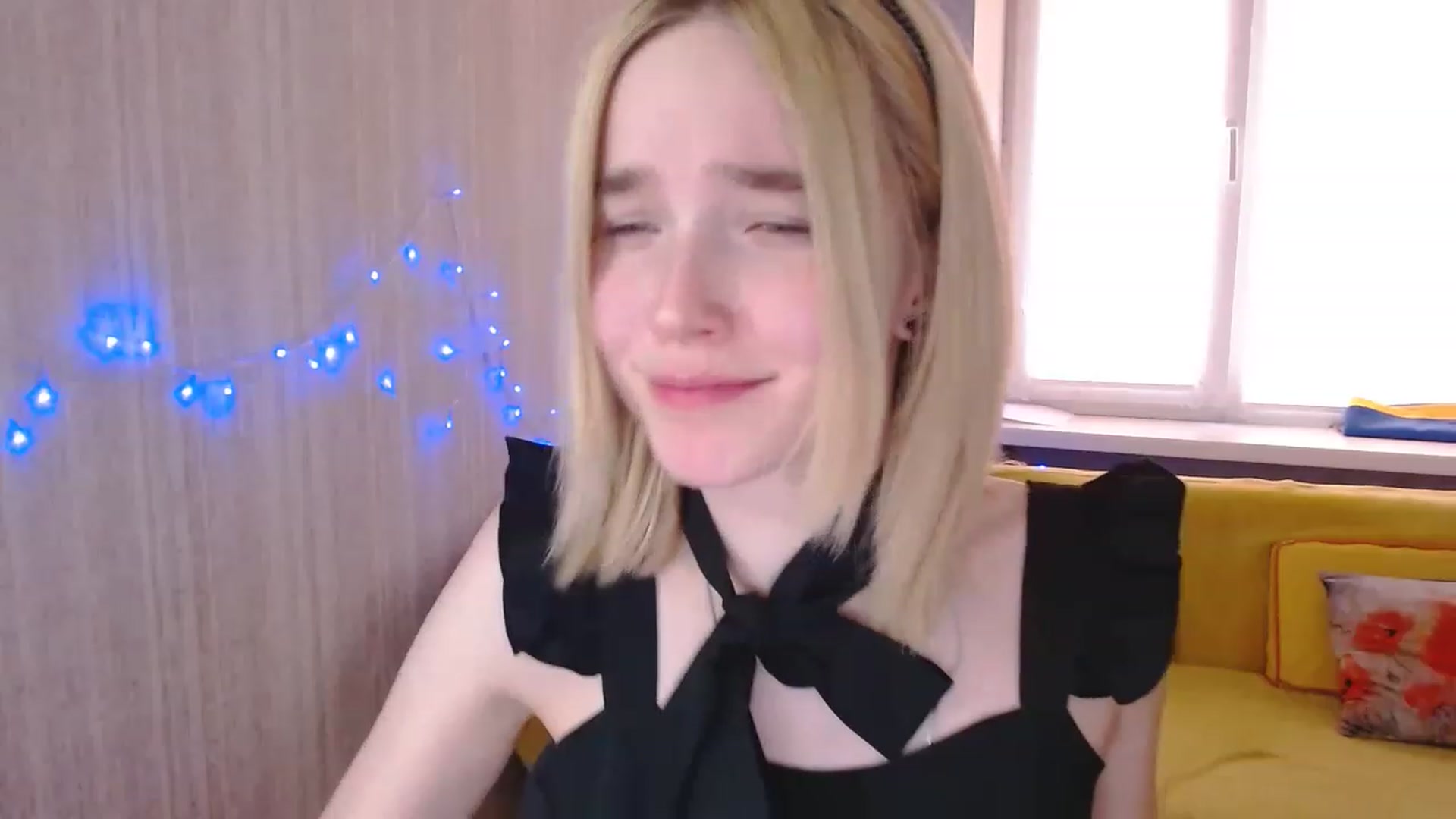 Gallery image thumbnail from EvaRockStar's myfreecams stream on, 03/23/2023, 14:38 image 8 of 20