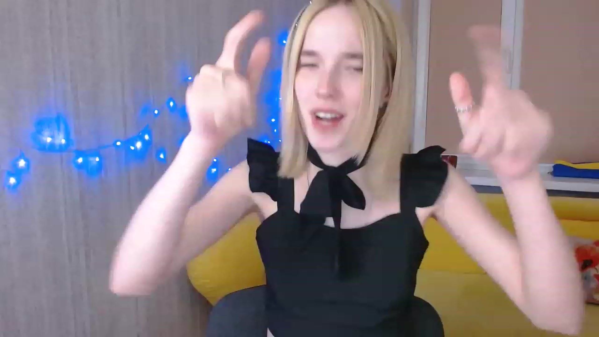 Gallery image thumbnail from EvaRockStar's myfreecams stream on, 03/23/2023, 16:41 image 10 of 20