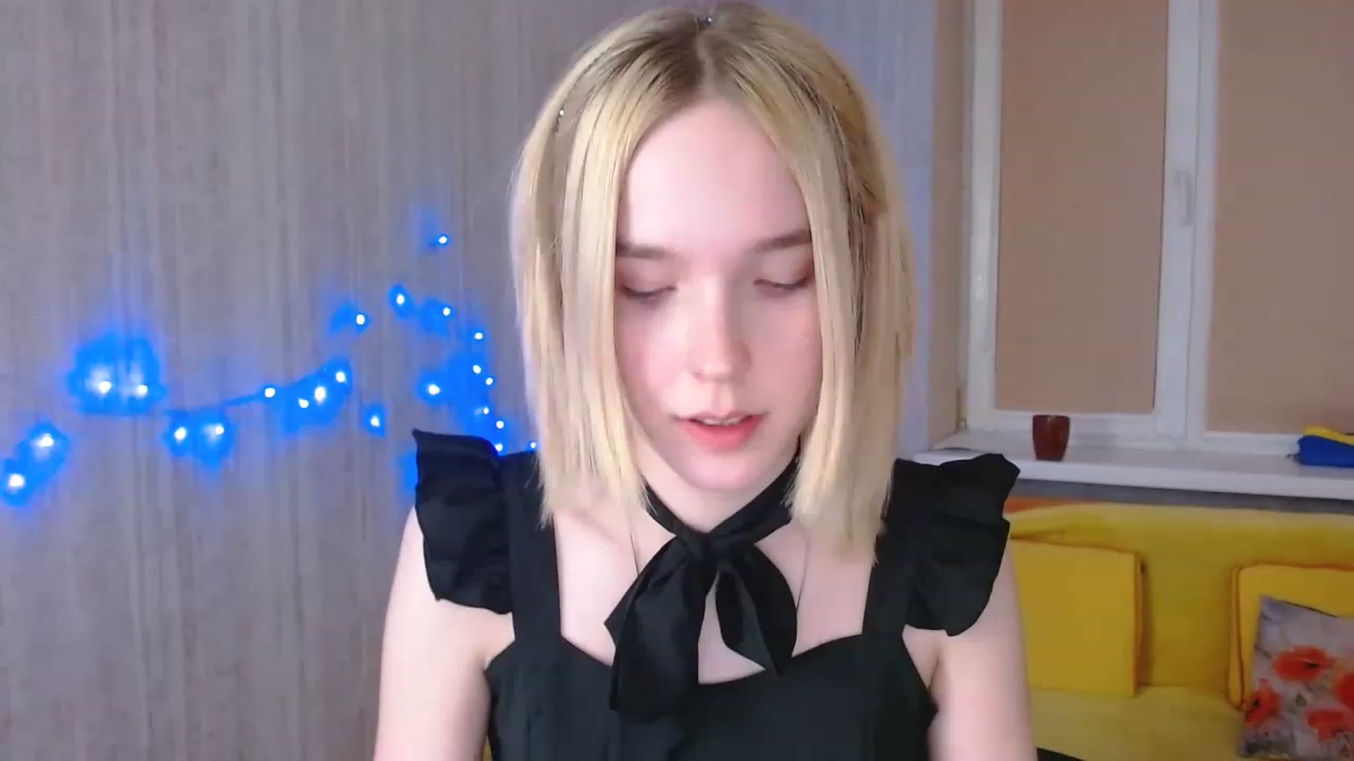 Gallery image thumbnail from EvaRockStar's myfreecams stream on, 03/23/2023, 19:17 image 15 of 20