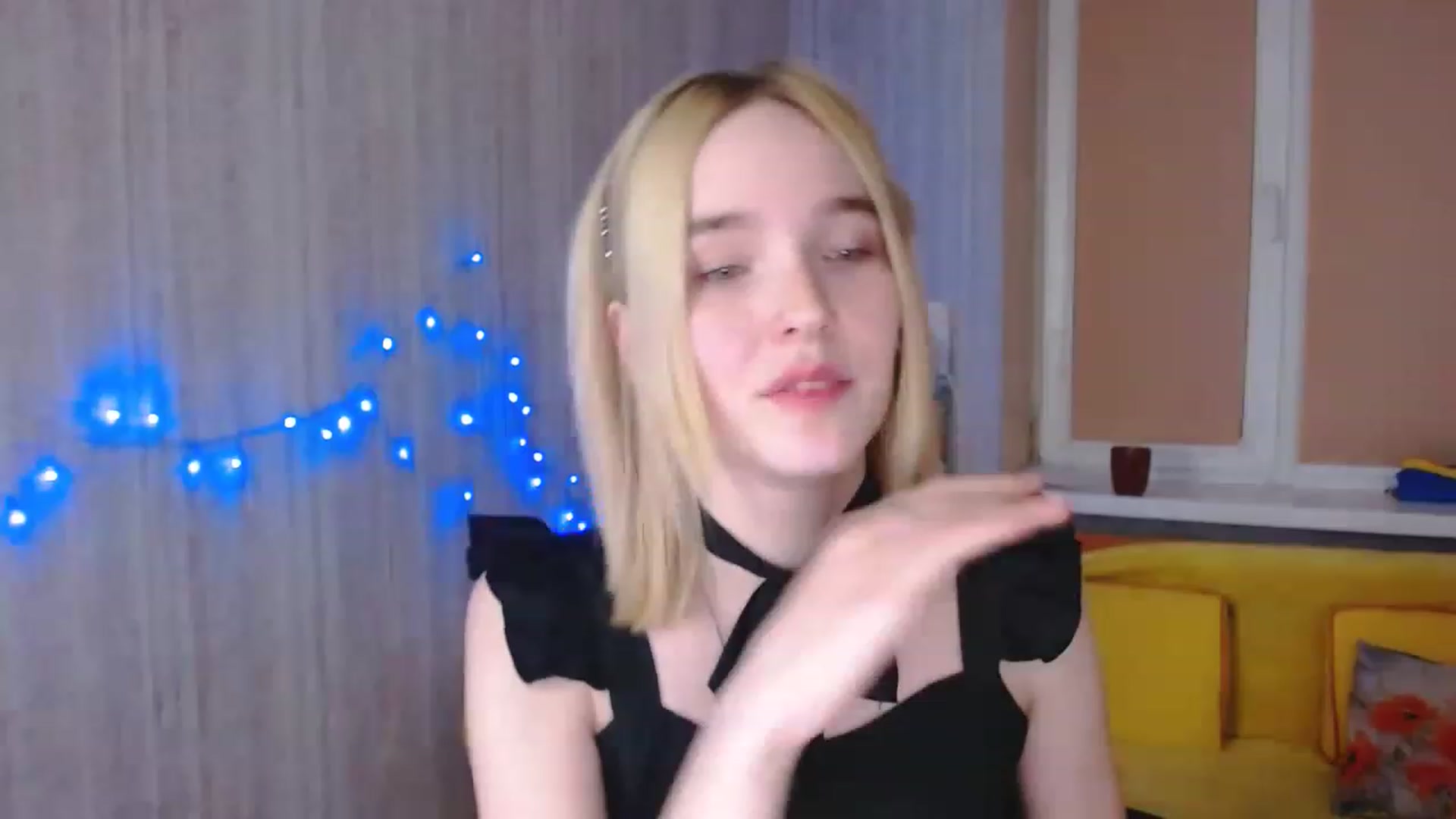 Gallery image thumbnail from EvaRockStar's myfreecams stream on, 03/23/2023, 19:17 image 16 of 20
