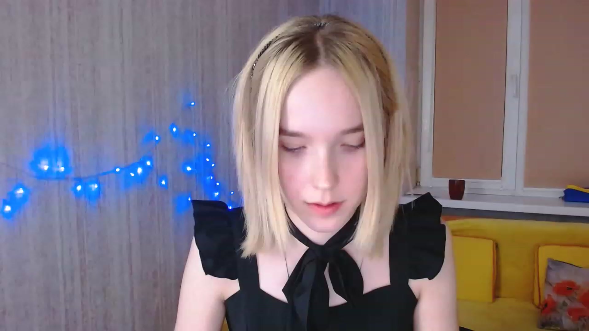 Gallery image thumbnail from EvaRockStar's myfreecams stream on, 03/23/2023, 19:17 image 17 of 20