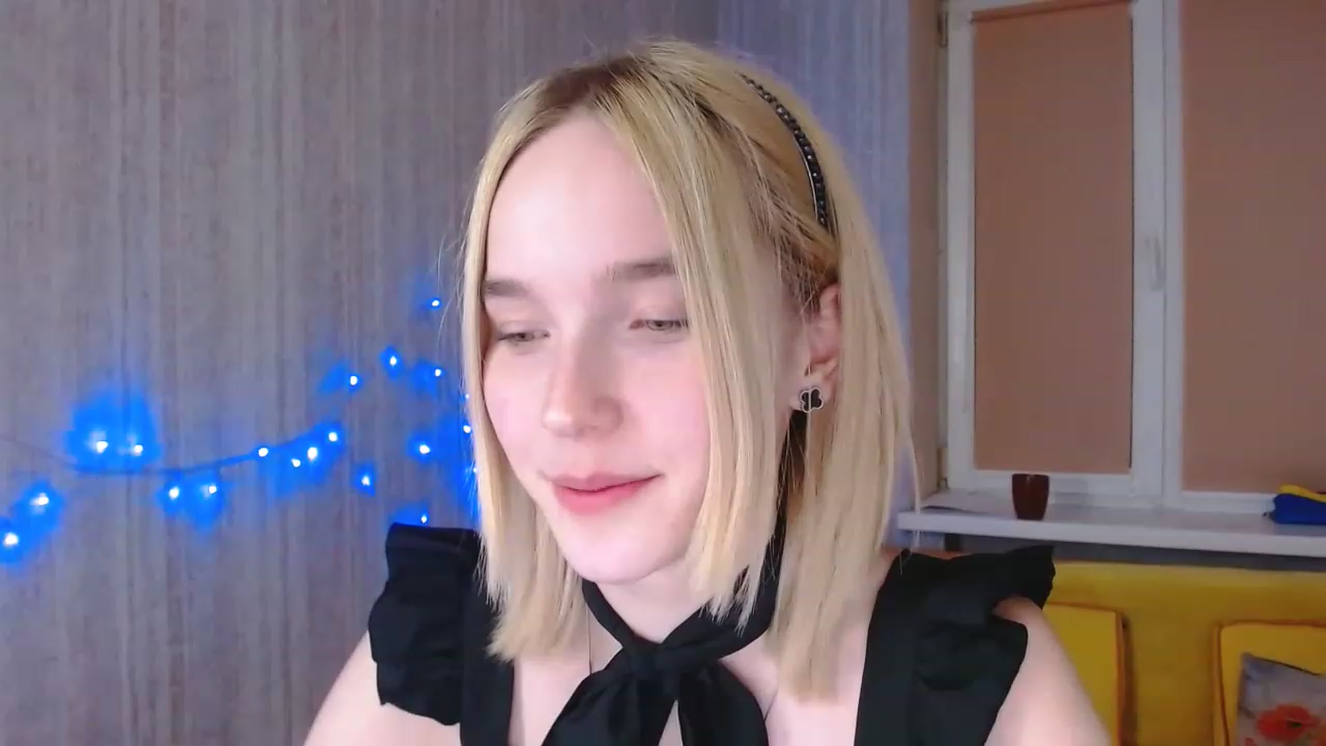 Gallery image thumbnail from EvaRockStar's myfreecams stream on, 03/23/2023, 19:17 image 13 of 20