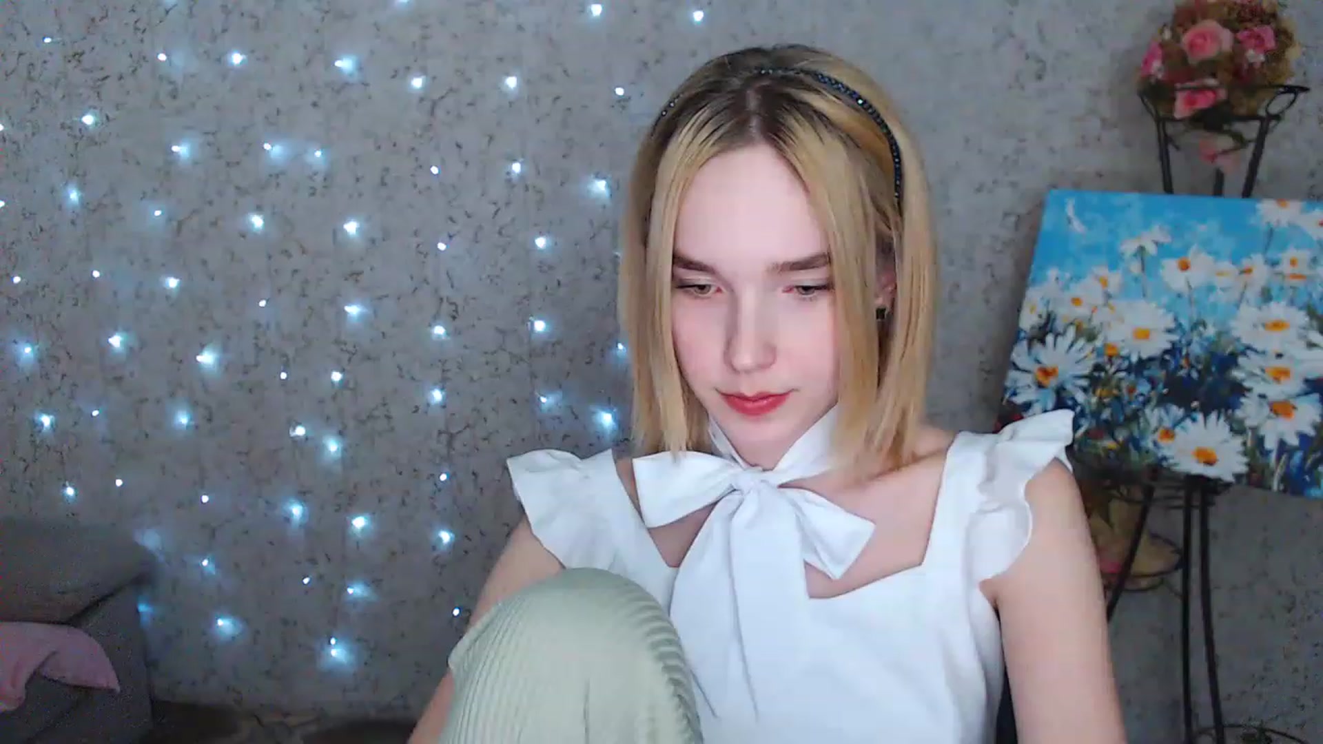 Gallery image thumbnail from EvaRockStar's myfreecams stream on, 03/24/2023, 17:31 image 7 of 20