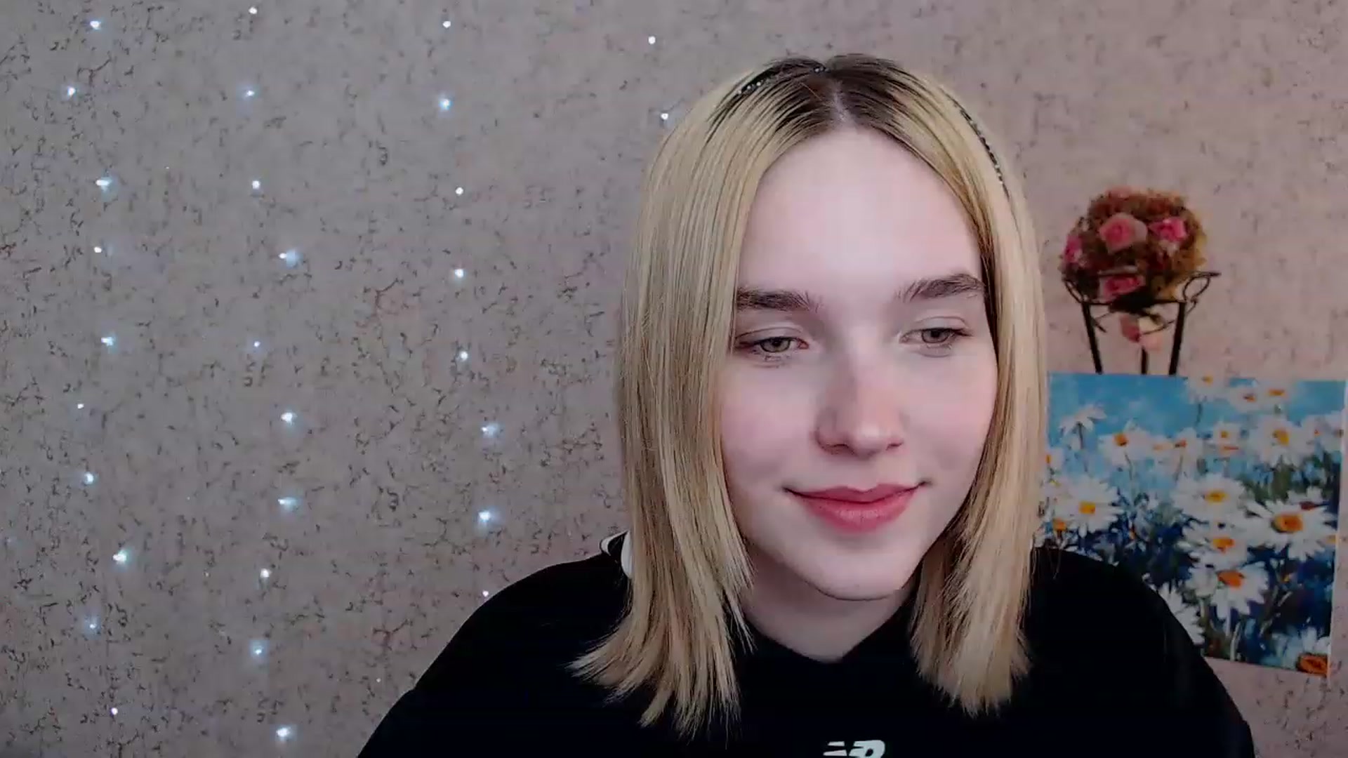 Gallery image thumbnail from EvaRockStar's myfreecams stream on, 03/25/2023, 11:52 image 19 of 20