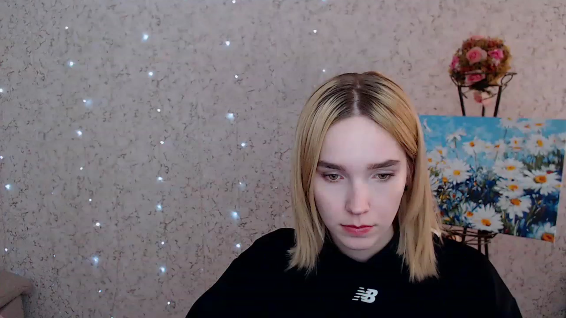 Gallery image thumbnail from EvaRockStar's myfreecams stream on, 03/25/2023, 12:09 image 15 of 20