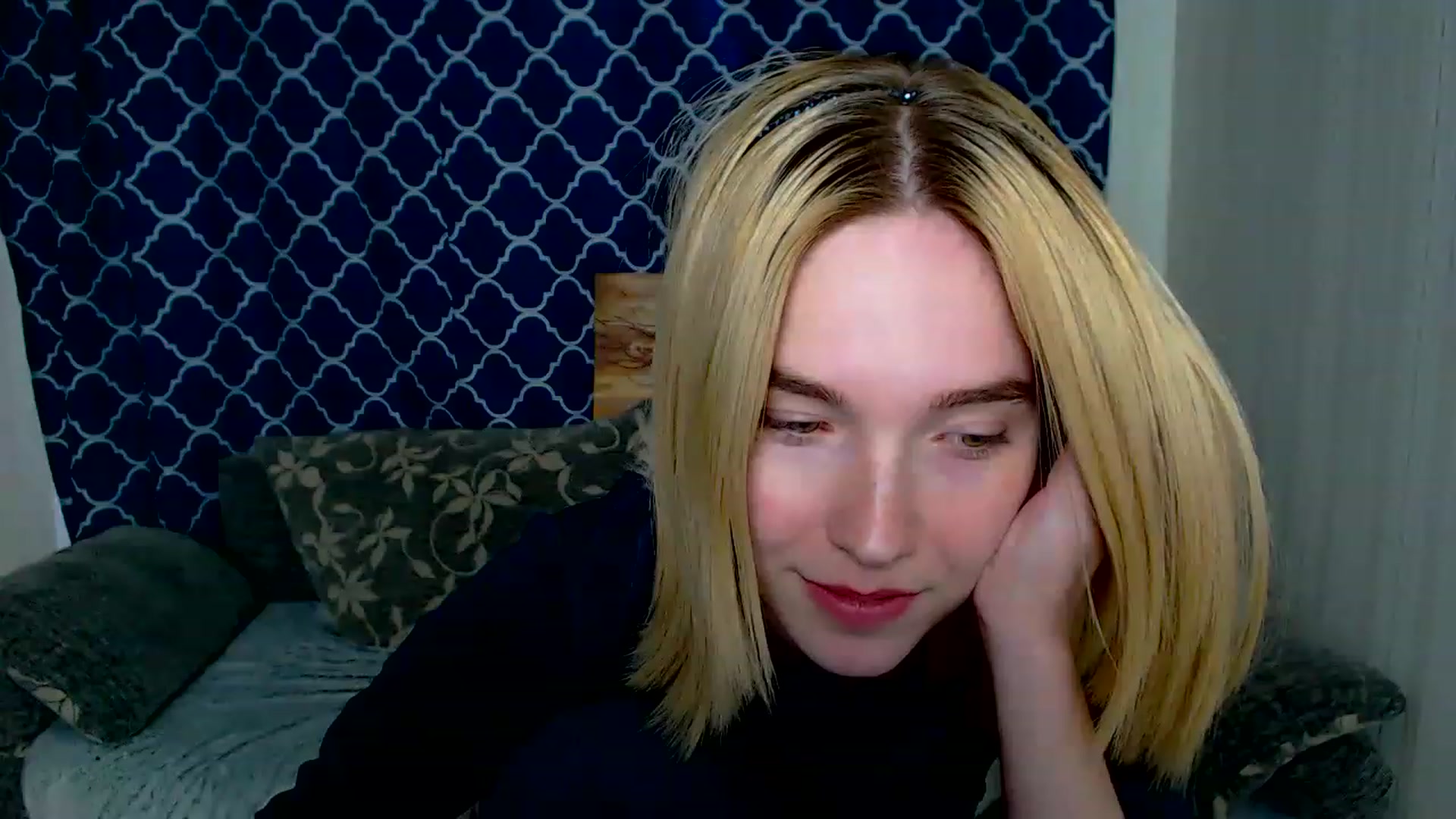 Gallery image thumbnail from EvaRockStar's myfreecams stream on, 03/26/2023, 10:45 image 12 of 20