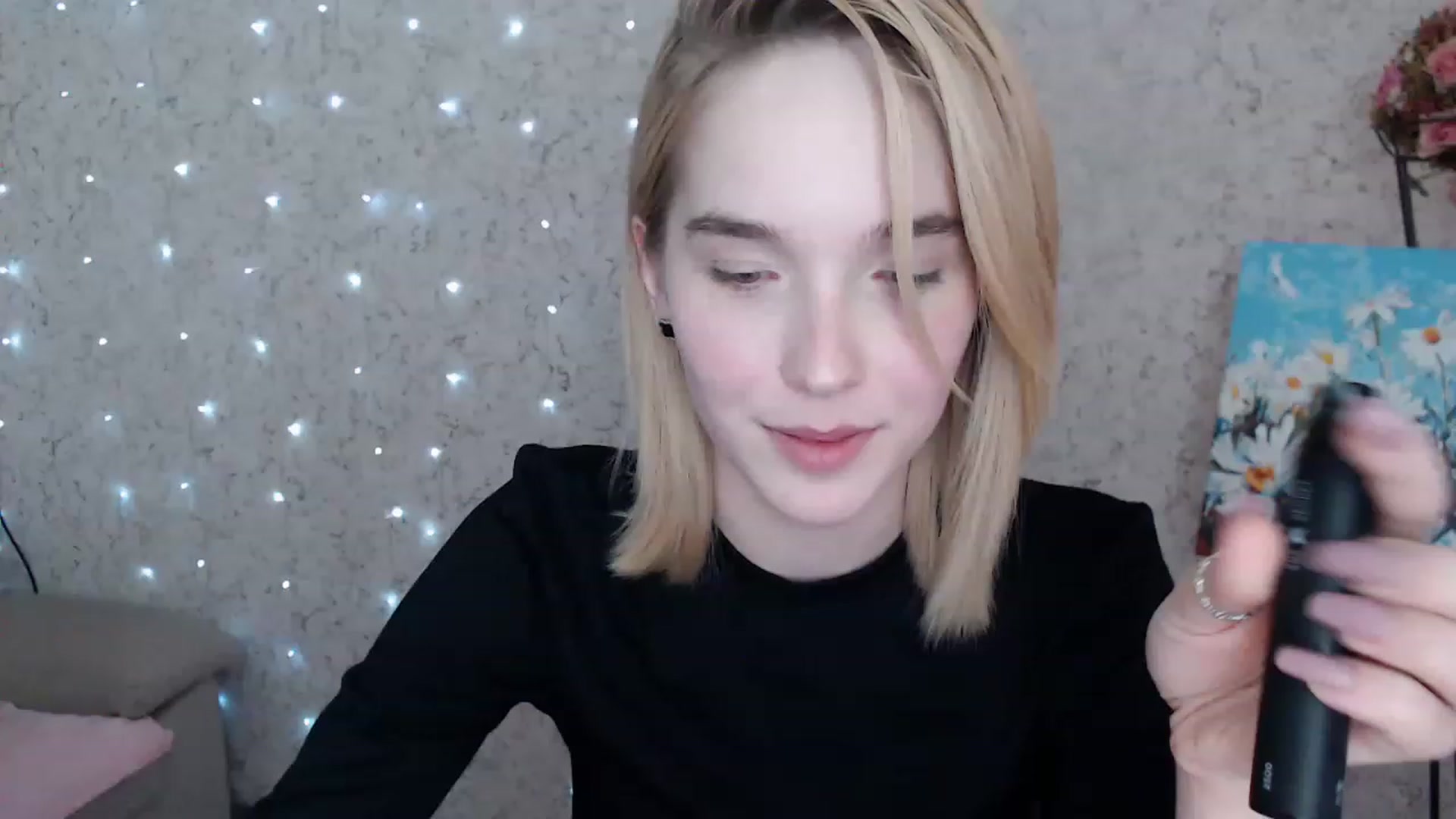 Gallery image thumbnail from EvaRockStar's myfreecams stream on, 03/27/2023, 14:23 image 17 of 20