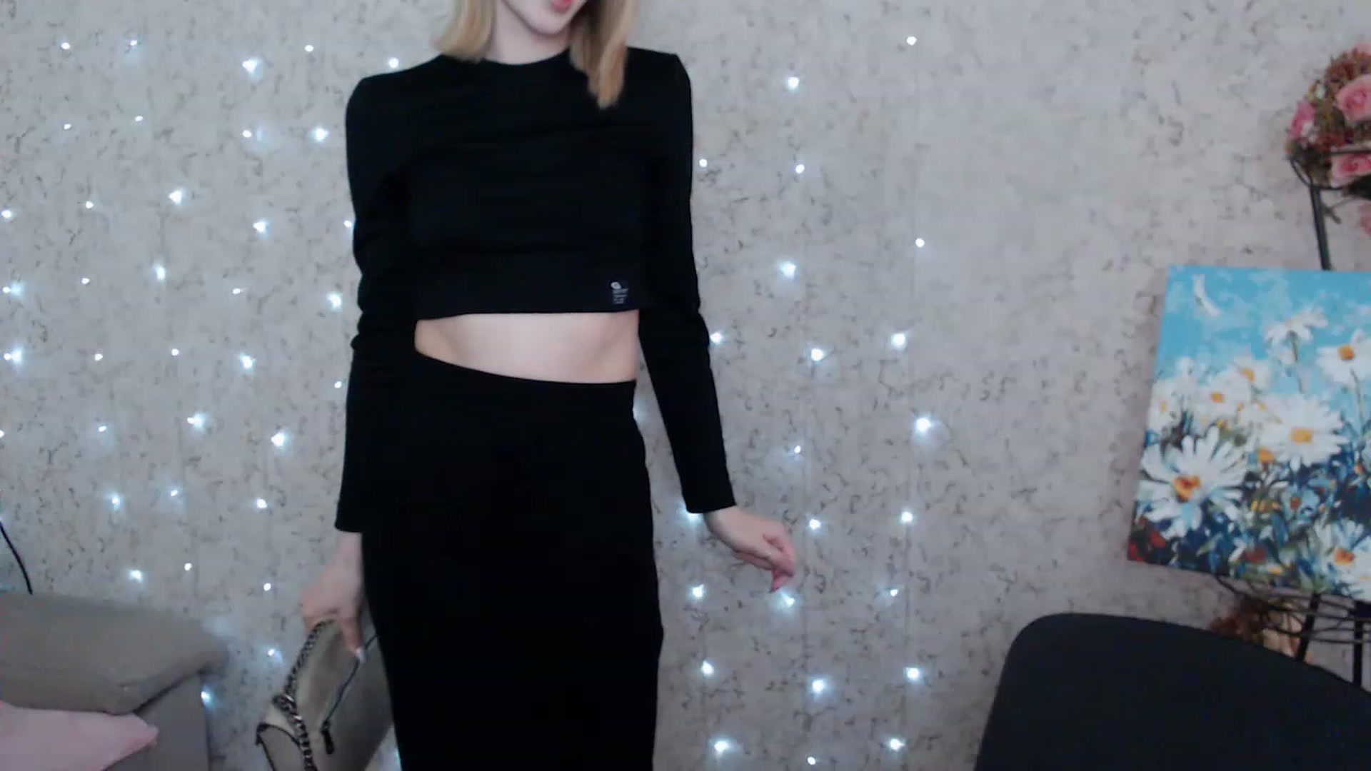 Gallery image thumbnail from EvaRockStar's myfreecams stream on, 03/27/2023, 14:57 image 14 of 20