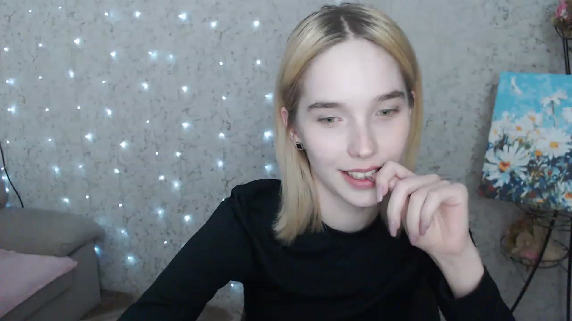 Gallery image thumbnail from EvaRockStar's myfreecams stream on, 03/27/2023, 17:11 image 7 of 20