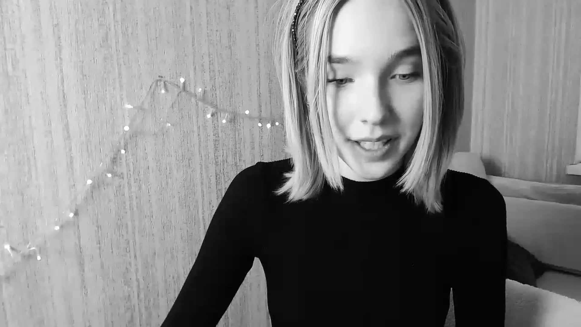 Gallery image thumbnail from EvaRockStar's myfreecams stream on, 03/28/2023, 11:09 image 18 of 20