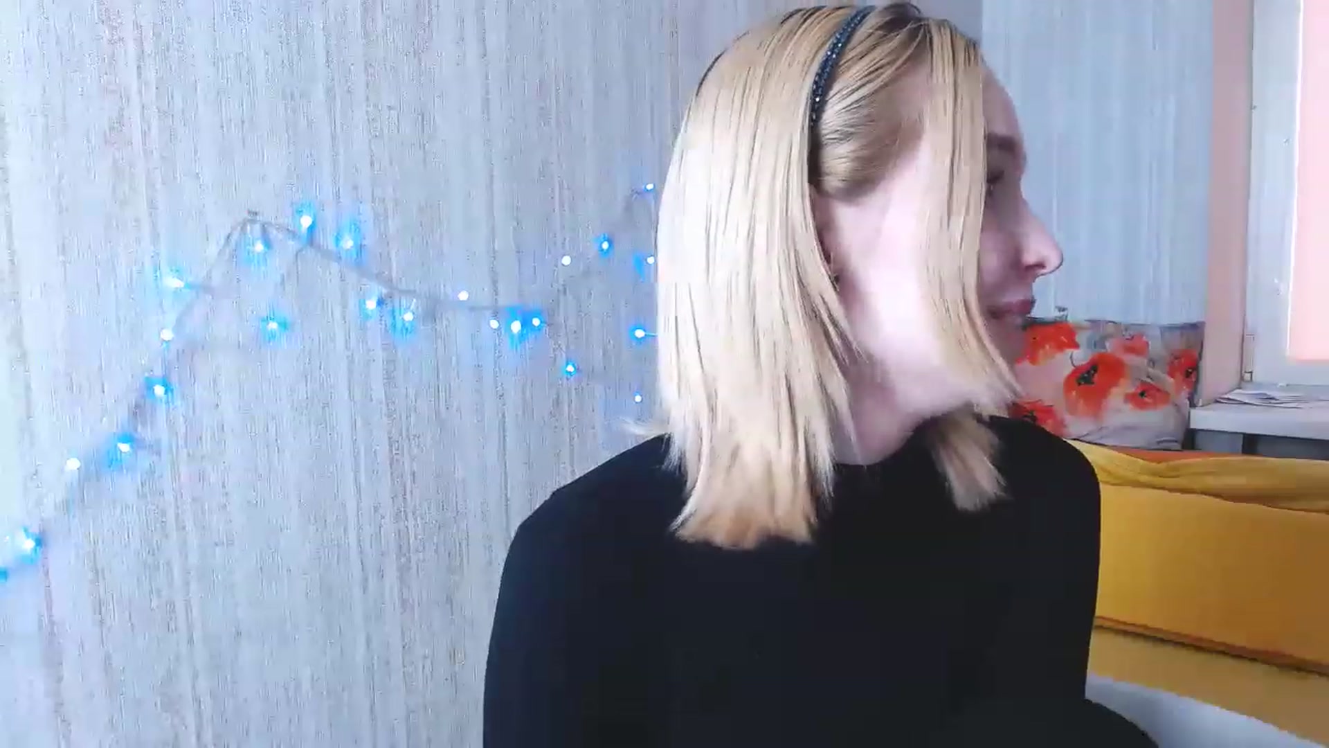Gallery image thumbnail from EvaRockStar's myfreecams stream on, 03/28/2023, 12:09 image 18 of 20