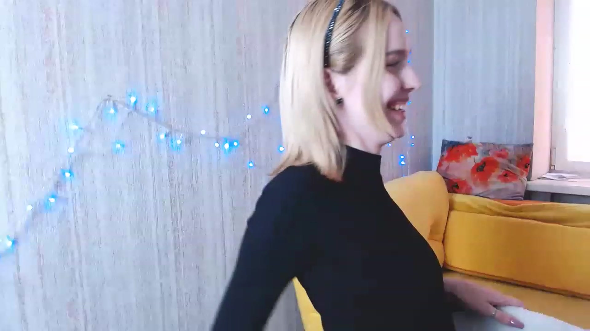 Gallery image thumbnail from EvaRockStar's myfreecams stream on, 03/28/2023, 12:09 image 10 of 20