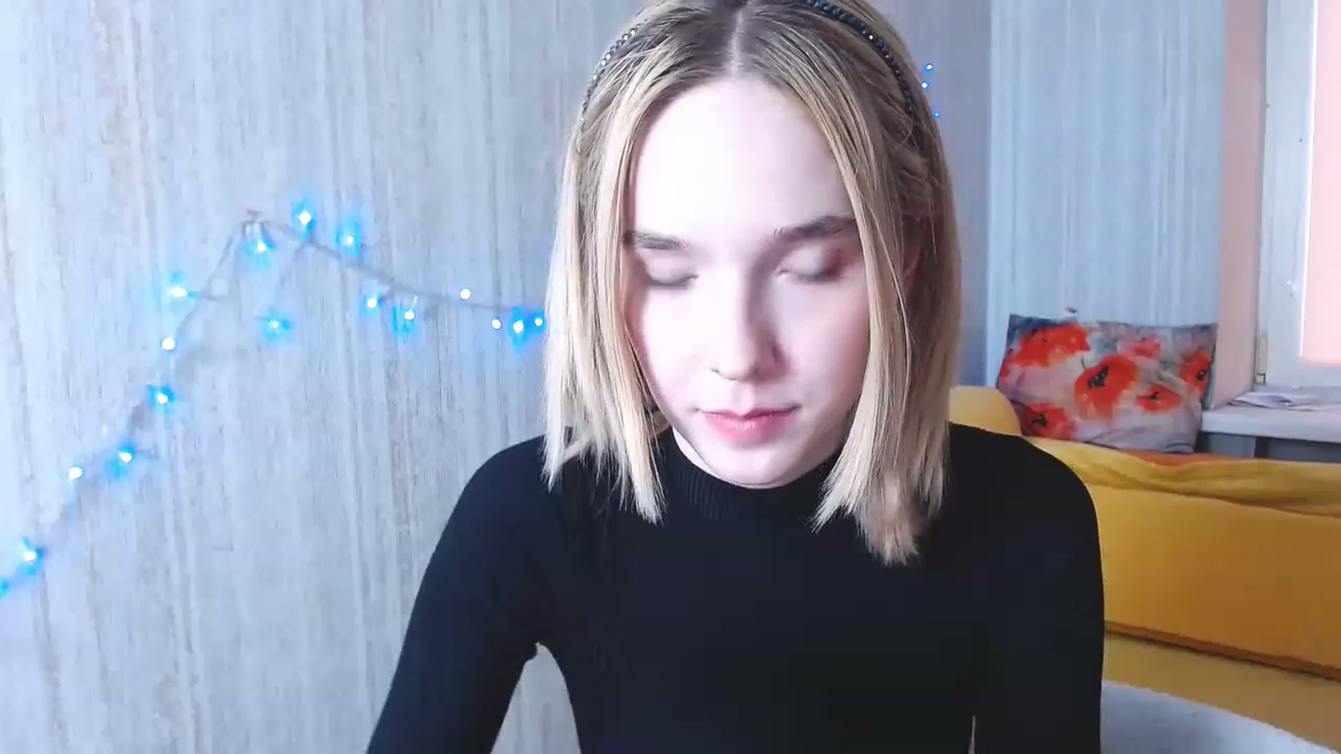 Gallery image thumbnail from EvaRockStar's myfreecams stream on, 03/28/2023, 12:09 image 19 of 20