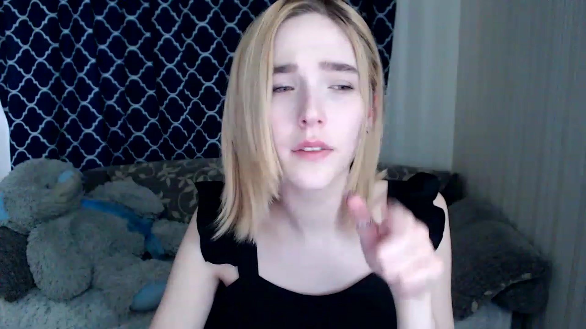 Gallery image thumbnail from EvaRockStar's myfreecams stream on, 03/29/2023, 11:27 image 4 of 20